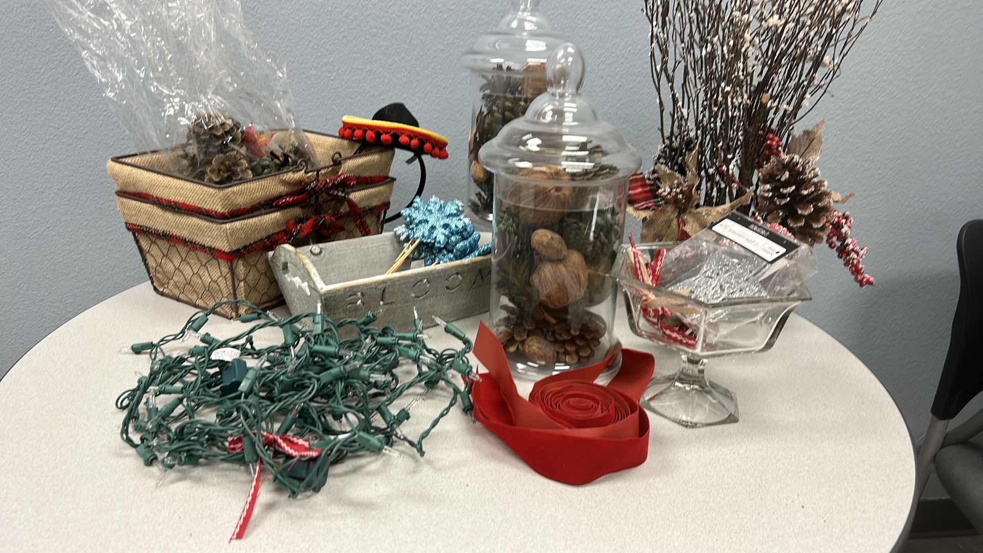 Photo 8 of CHRISTMAS DECOR