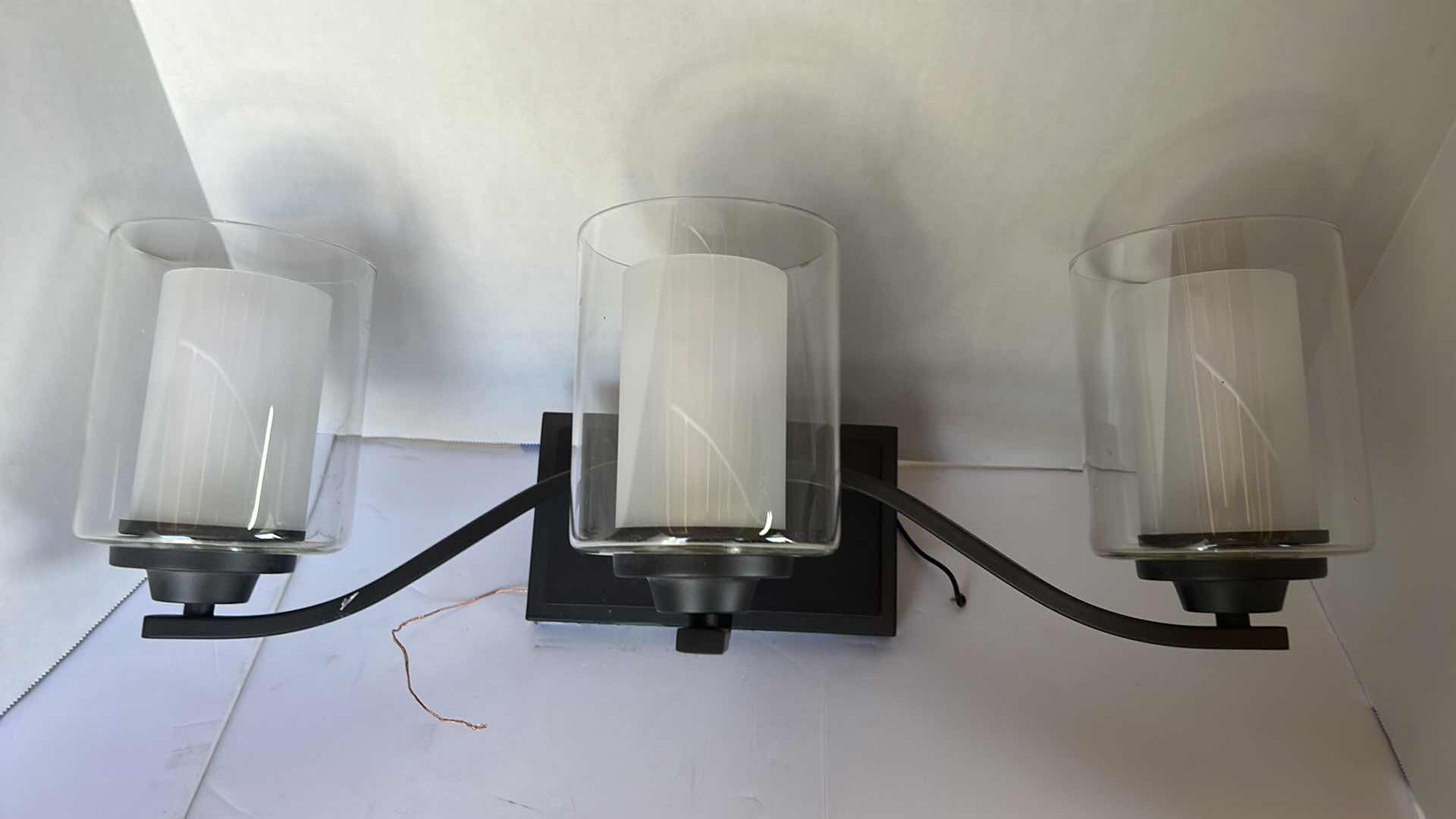 Photo 6 of LIGHTING FIXTURE 24” x 8”