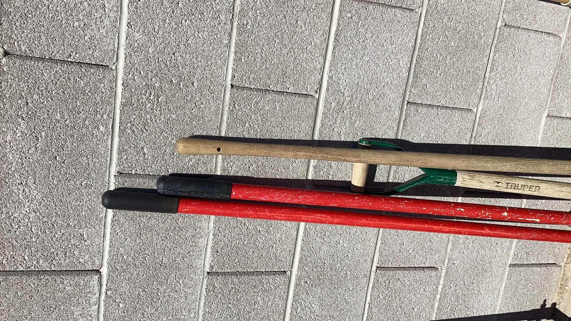 Photo 1 of GARDEN TOOLS