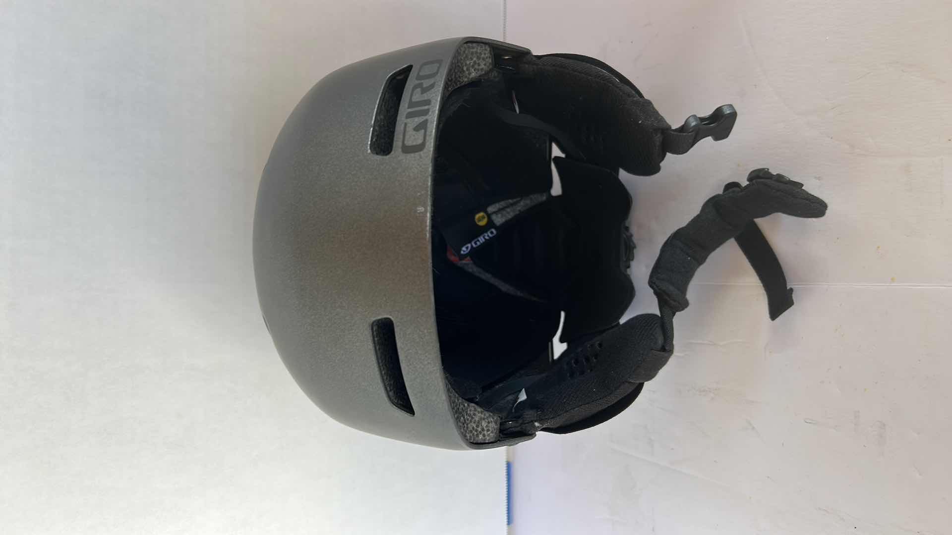 Photo 1 of GIRO SNOW SPORTS HELMET MIPS LEDGE SIZE MED