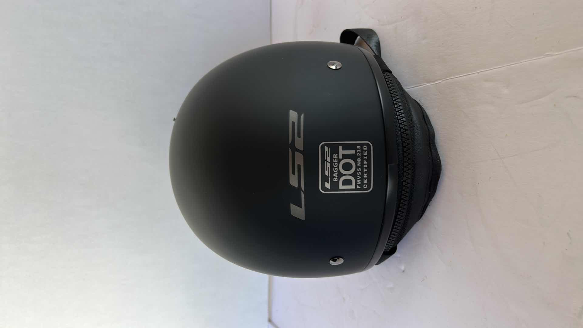 Photo 1 of NEW STREET BIKE / MOTORCYCLE HELMET LS2 BAGGER DOT  SIZE SMALL