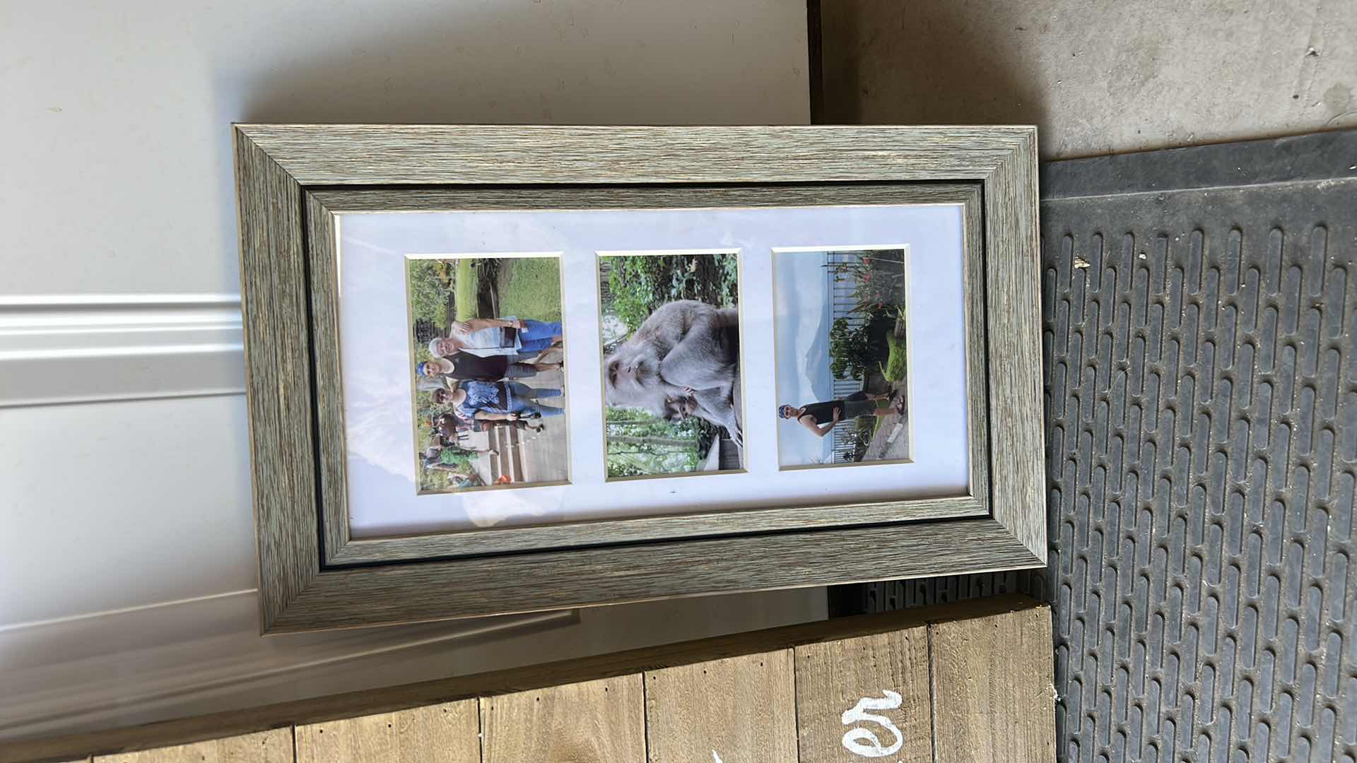 Photo 1 of WOOD WALL DECOR 20” x 25.5” AND PICTURE FRAME