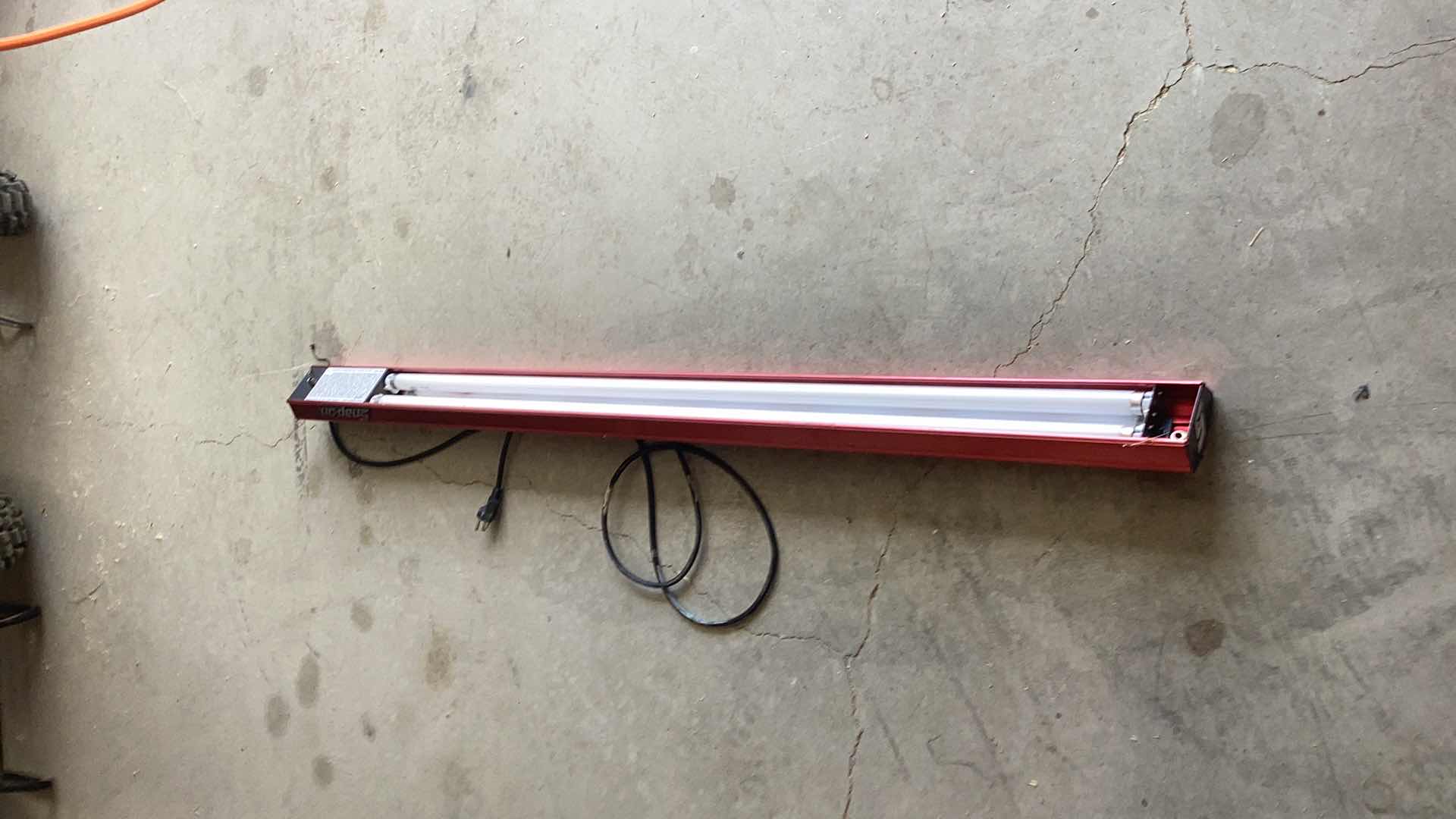 Photo 6 of SNAP ON SHOP LIGHT  58”