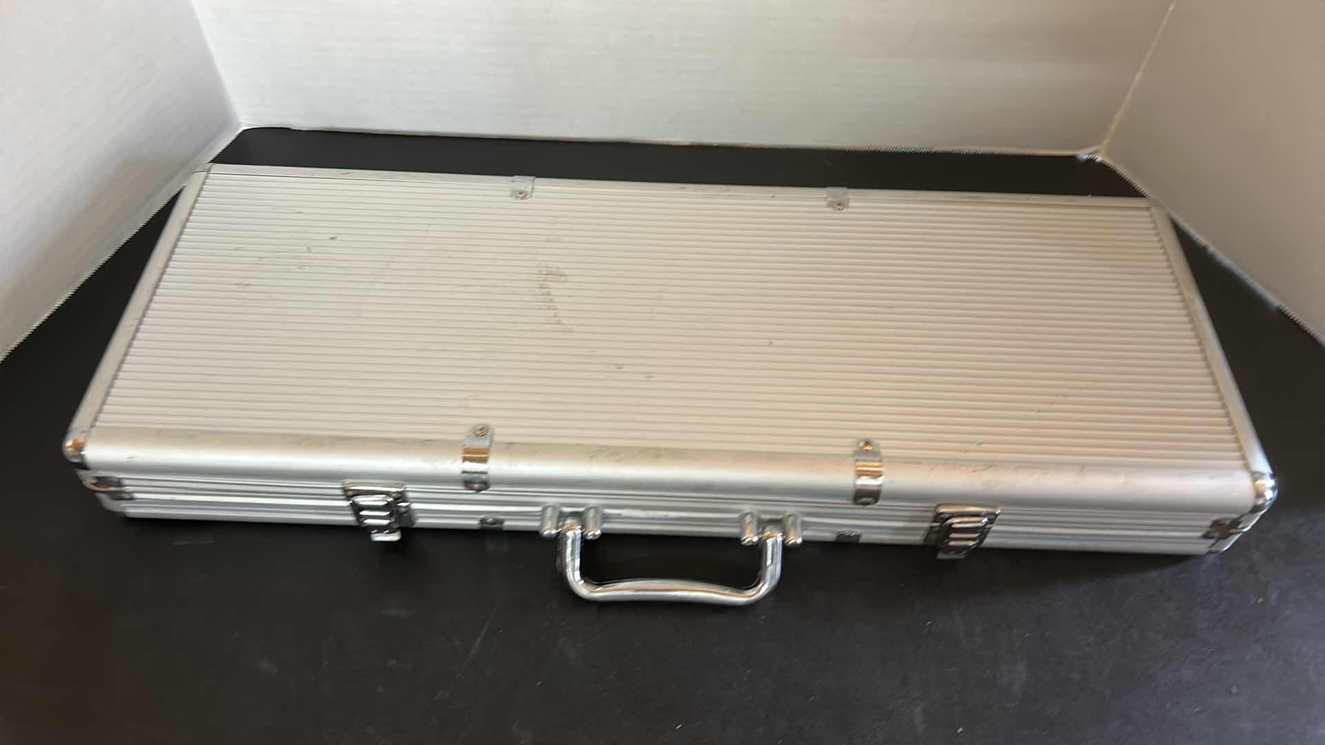 Photo 1 of POKER CHIP SET IN METAL CASE