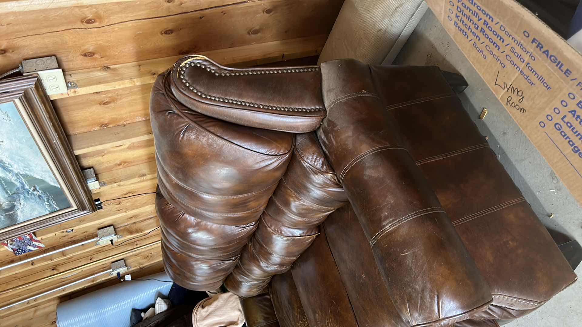 Photo 5 of 7 FOOT LEATHER SOFA