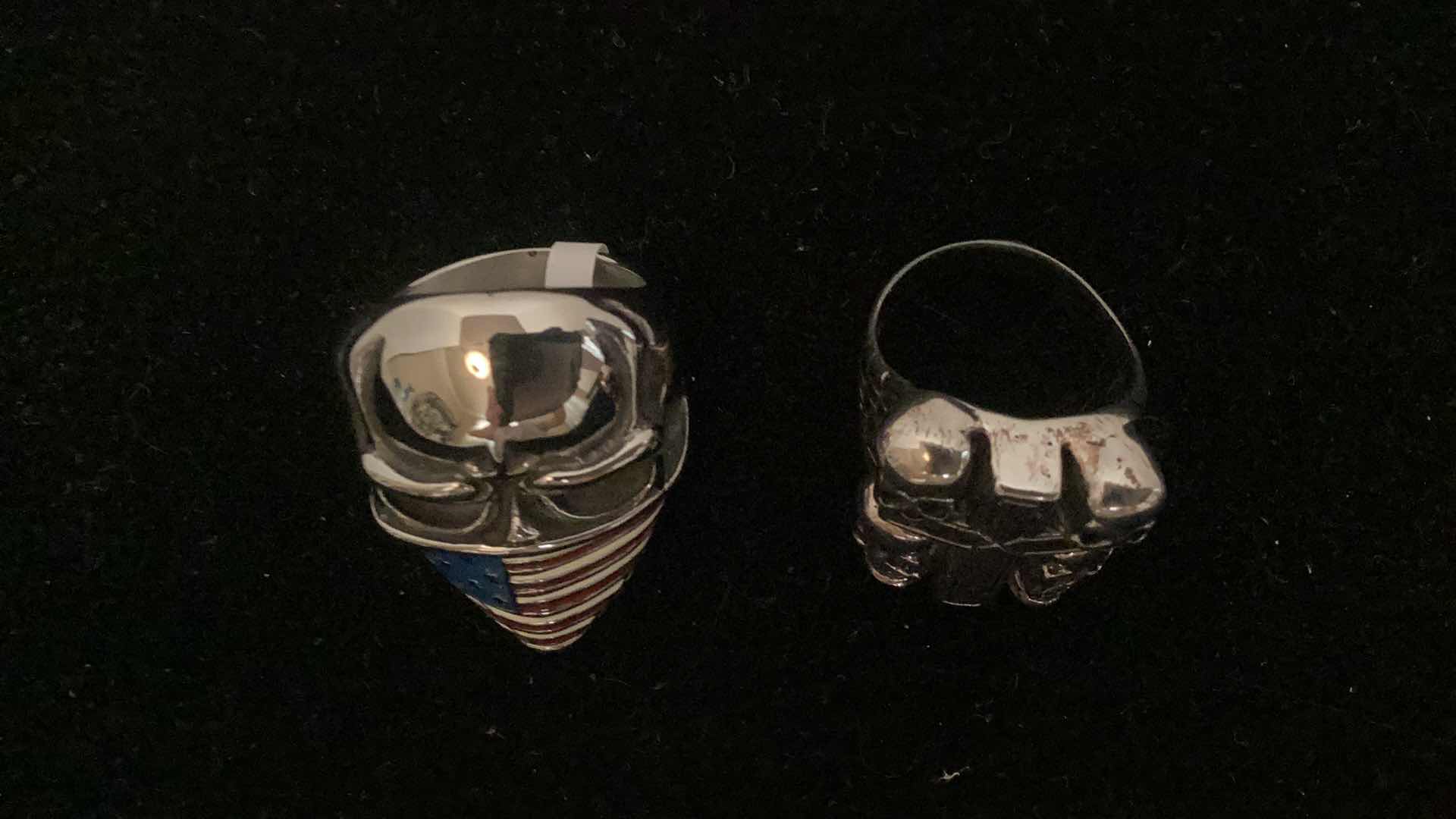 Photo 1 of MENS RINGS SIZE 10