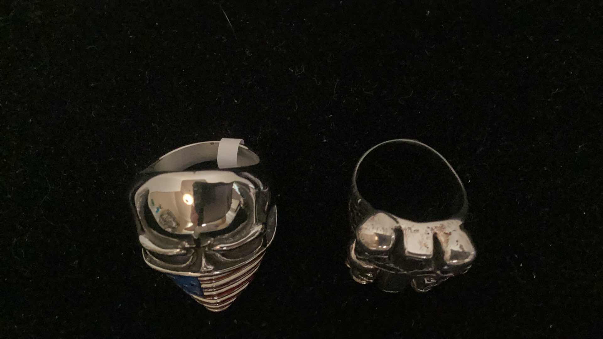 Photo 1 of MENS RINGS SIZE 10