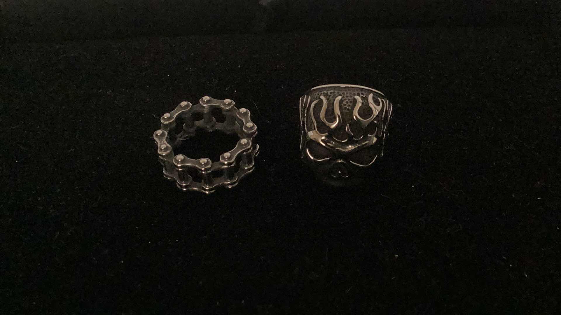 Photo 1 of MENS RINGS SIZE 8