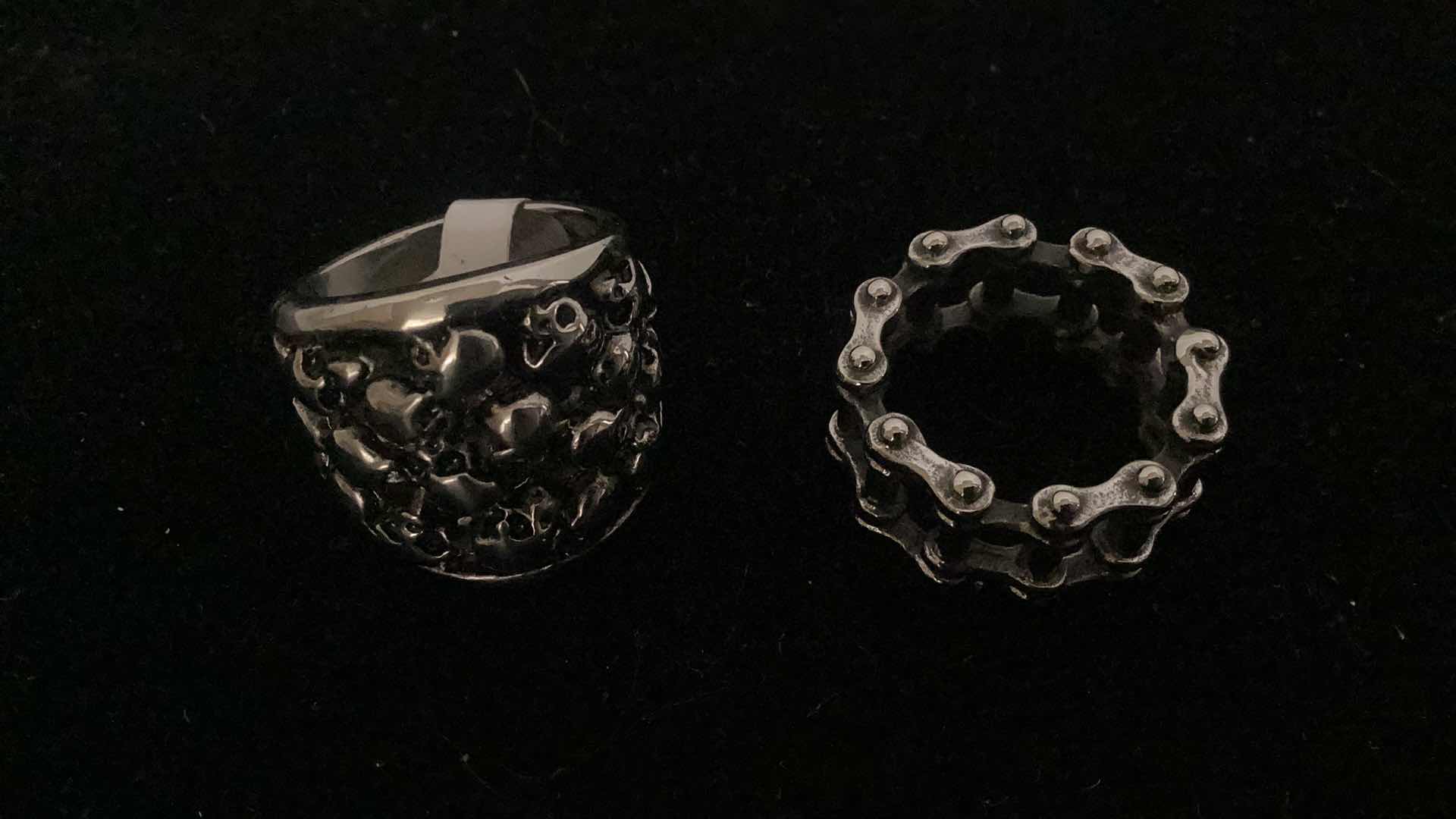 Photo 1 of MENS RINGS SIZE 8