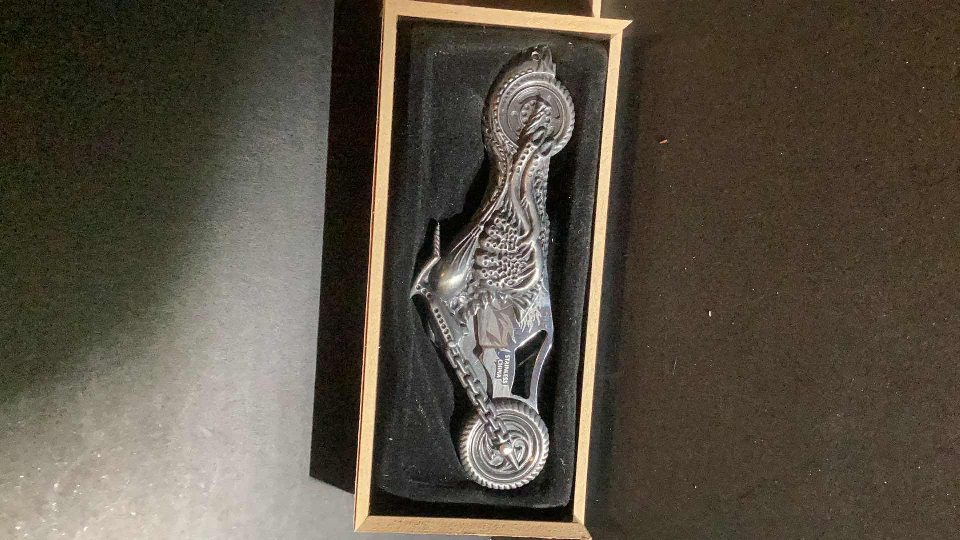 Photo 3 of MARVEL GHOST RIDER INSPIRED MOTORCYCLE KNIFE