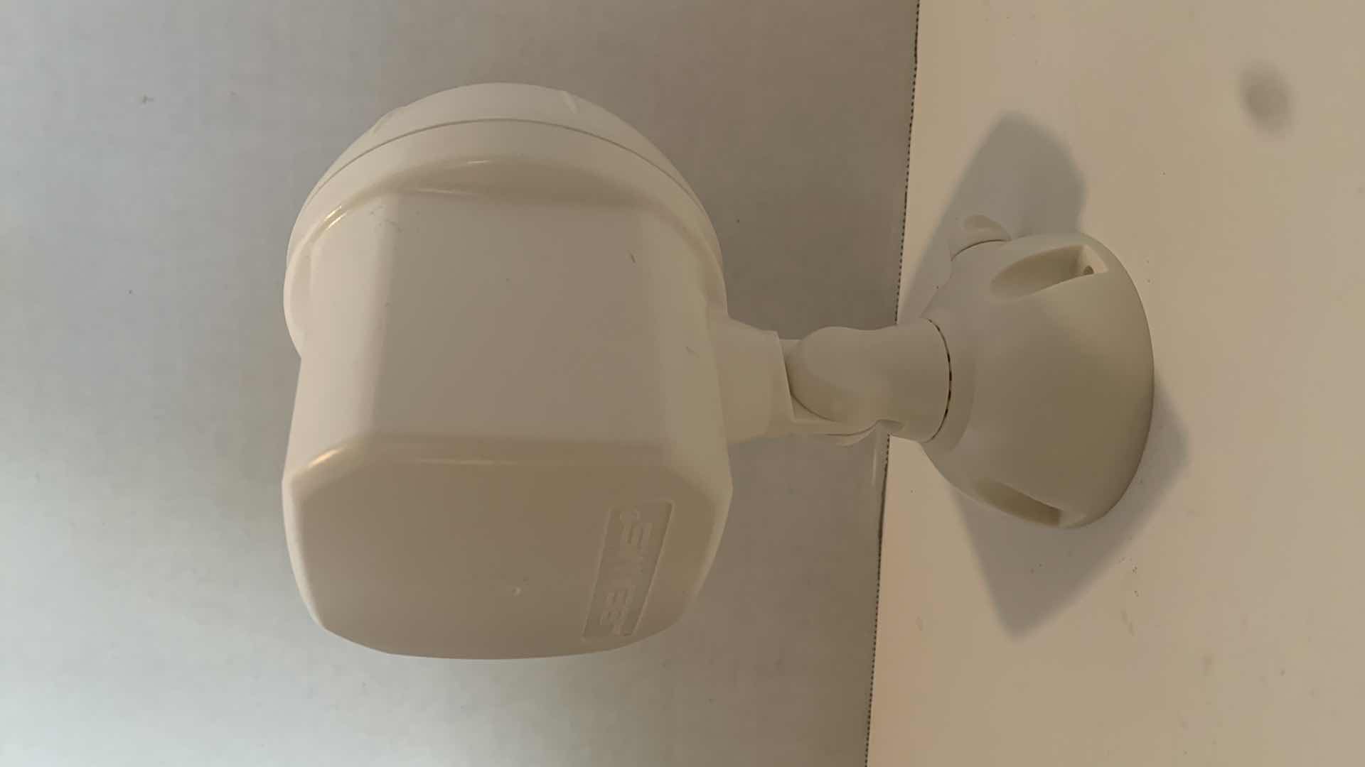 Photo 1 of 3 BEAMS MB383 ULTRABRIGHT LED SPOTLIGHT WITH BOX