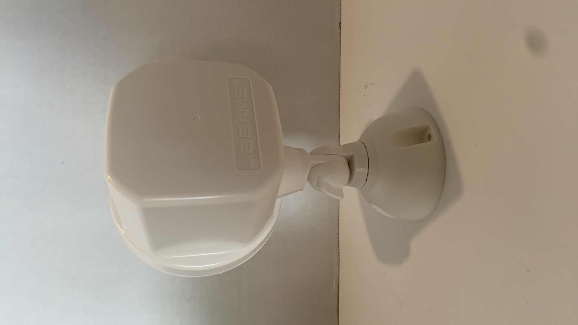 Photo 1 of 3 BEAMS MB383 ULTRABRIGHT LED SPOTLIGHT WITH BOX