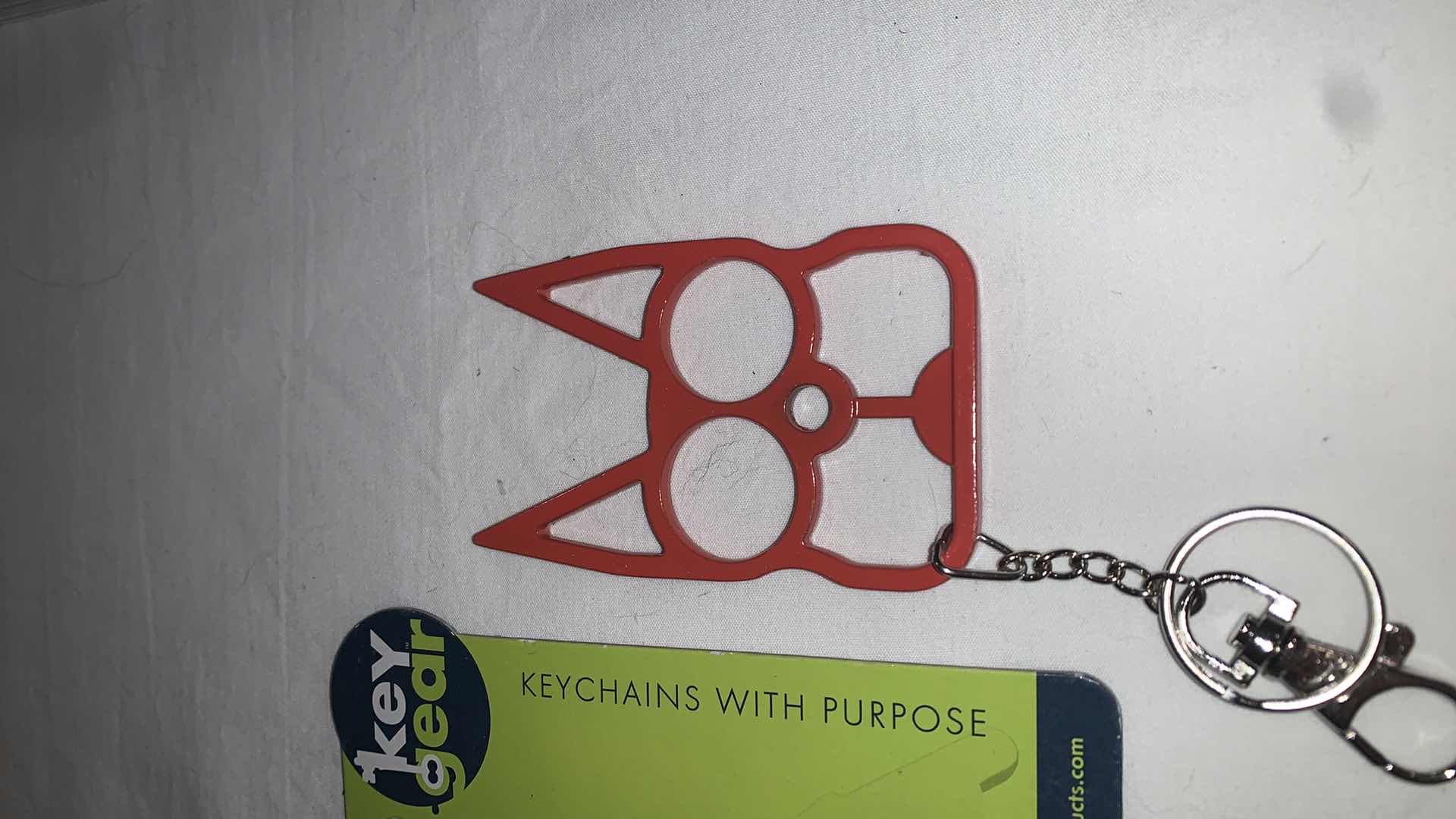 Photo 1 of KEYCHAIN PROTECTION SET WITH WHISTLE AND CAT EYES MELEE