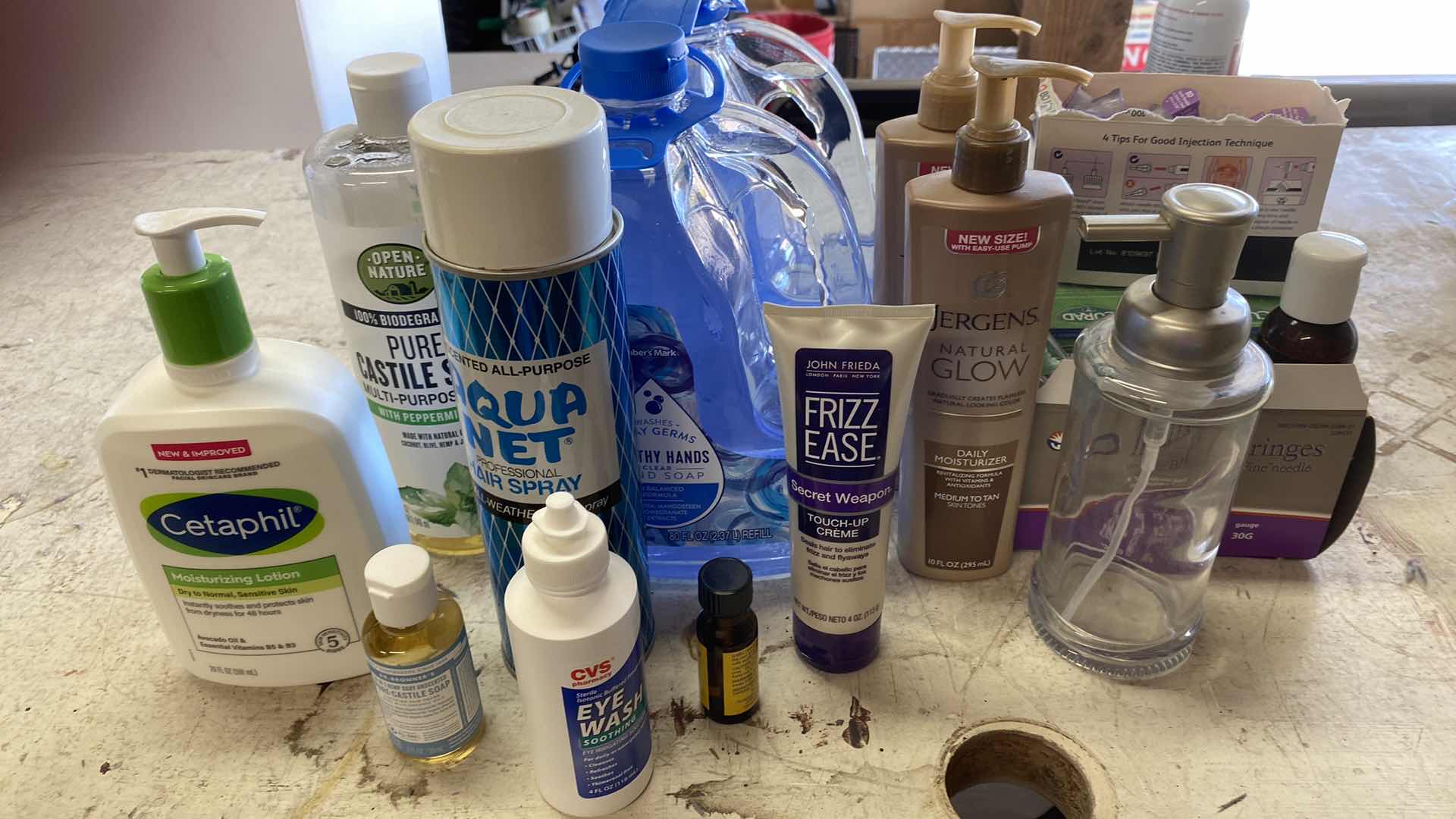 Photo 1 of BATHROOM ITEMS