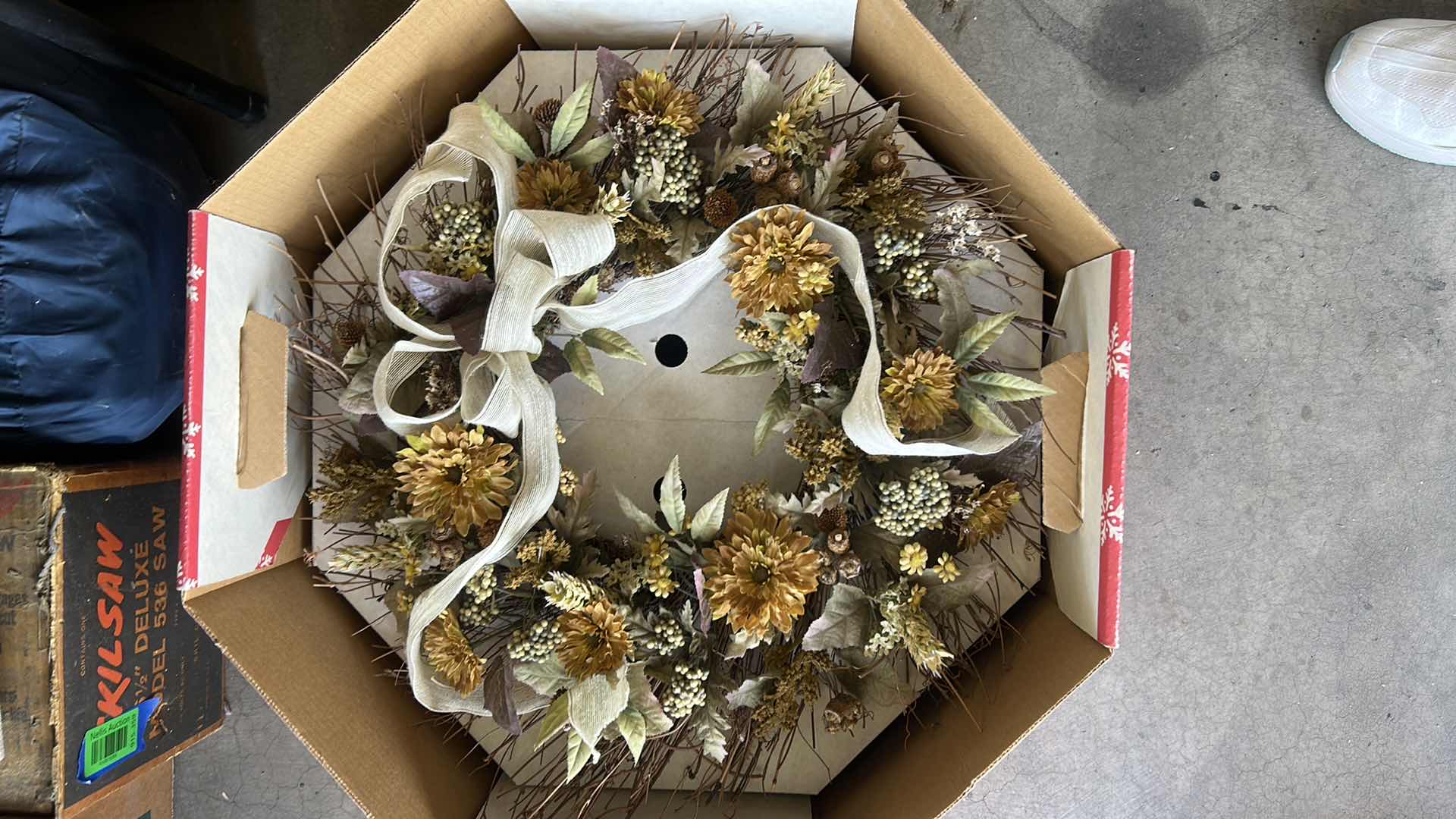 Photo 1 of DRY FLOWER FLORAL WREATH 22”