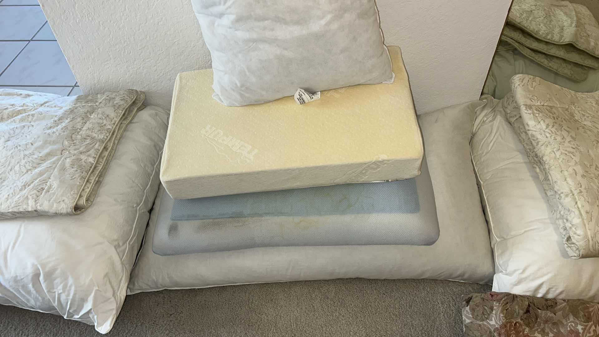Photo 1 of LINEN AND PILLOW ASSORTMENT