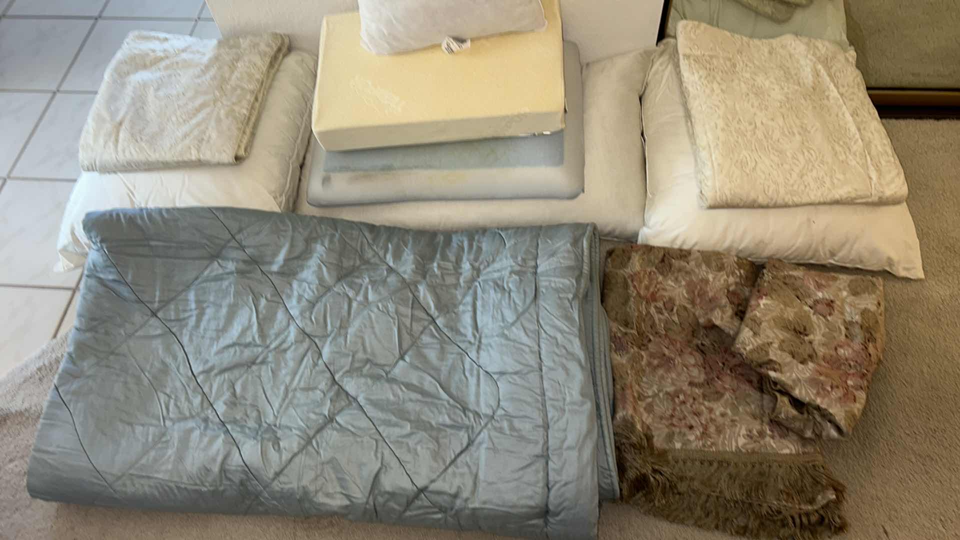 Photo 1 of LINEN AND PILLOW ASSORTMENT