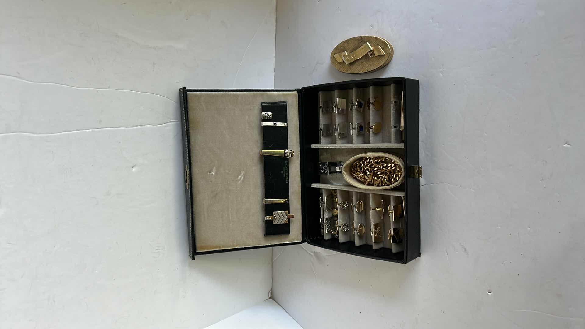 Photo 1 of MENS CUFF LINK ASSORTMENT