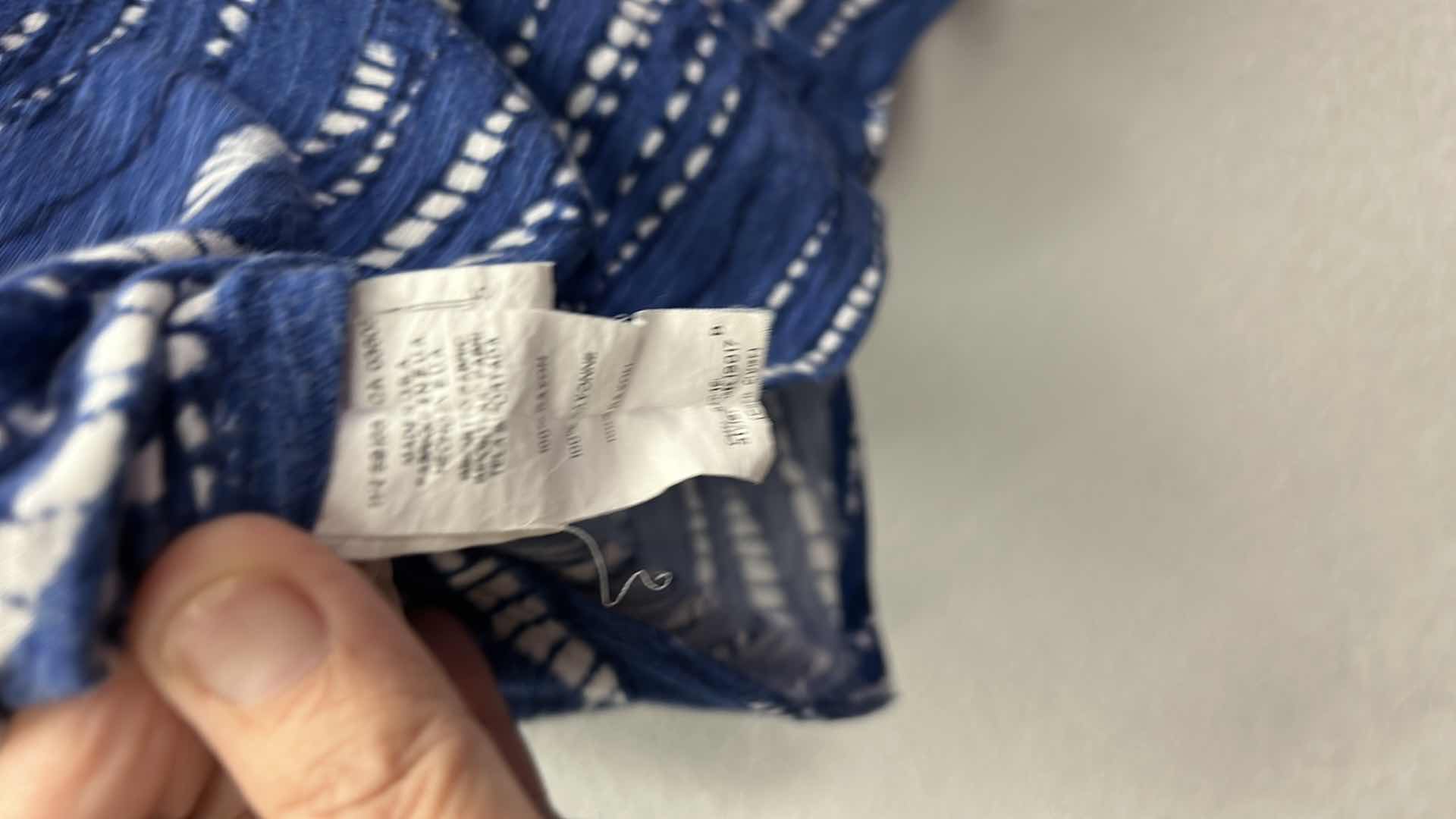 Photo 1 of NEW WOMEN'S SIZE MED CINCHED BLOUSE 