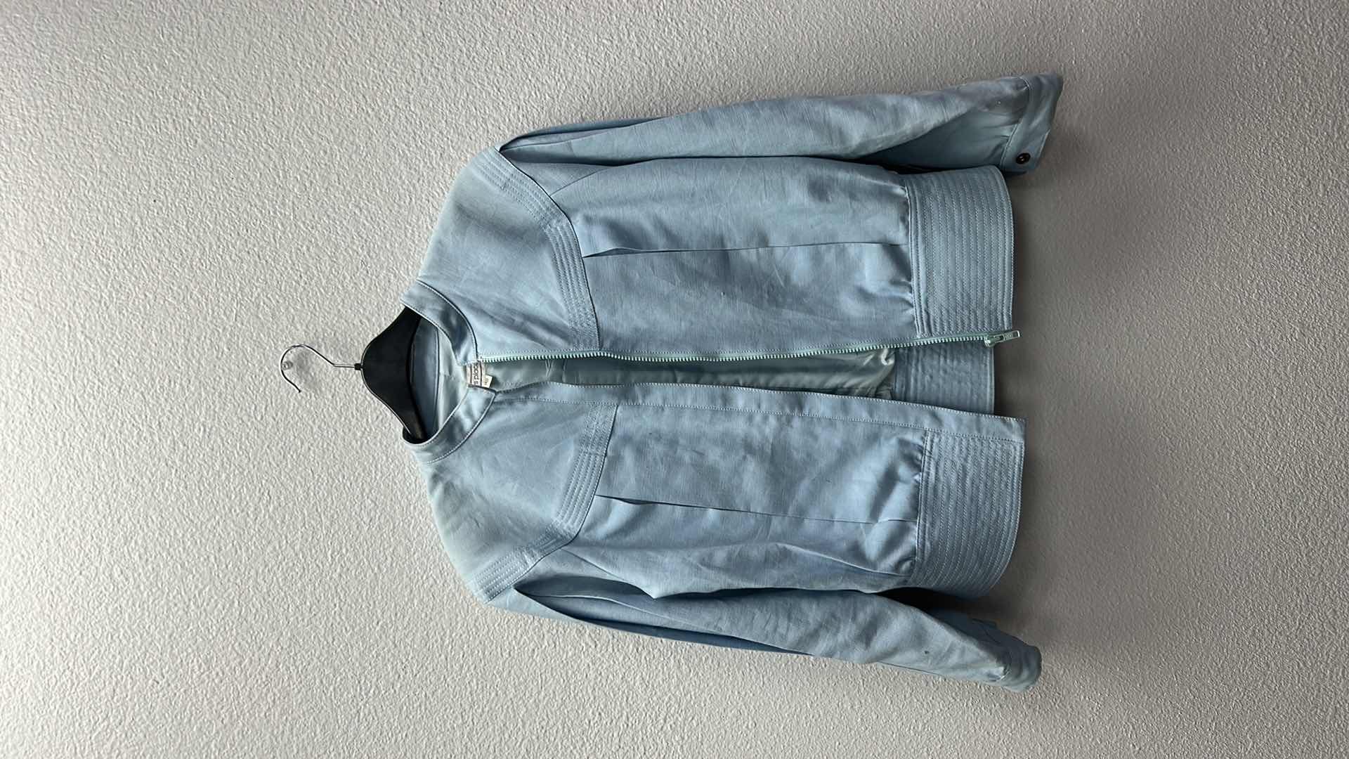 Photo 1 of NWT WOMEN'S SIZE 38 LIGHT BLUE ZIP UP LINEN SATIN LINED JACKET 