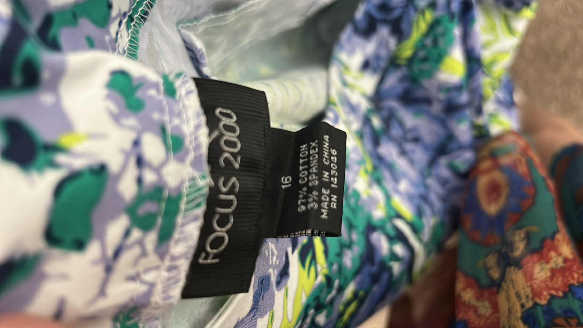 Photo 1 of NWT WOMEN'S SIZE 16 FLORAL PANTS $39.95 