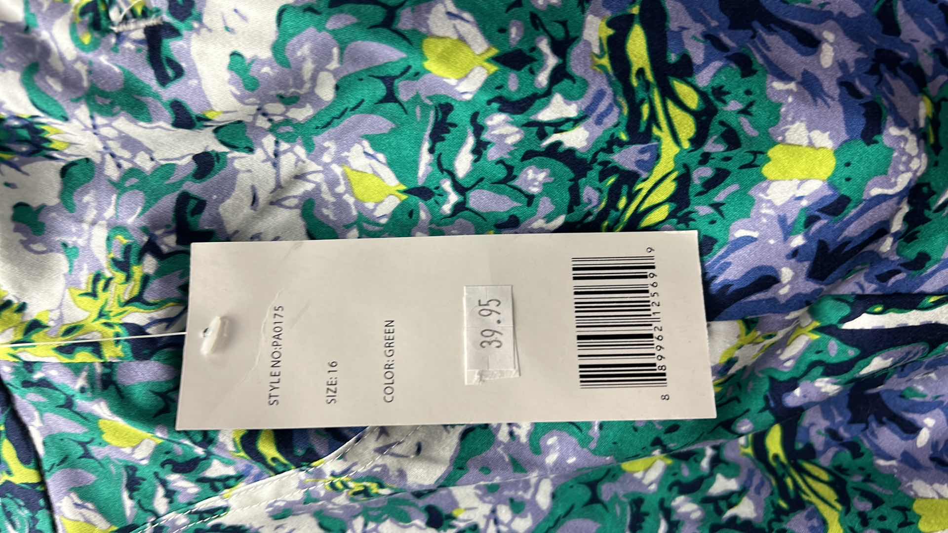 Photo 1 of NWT WOMEN'S SIZE 16 FLORAL PANTS $39.95 