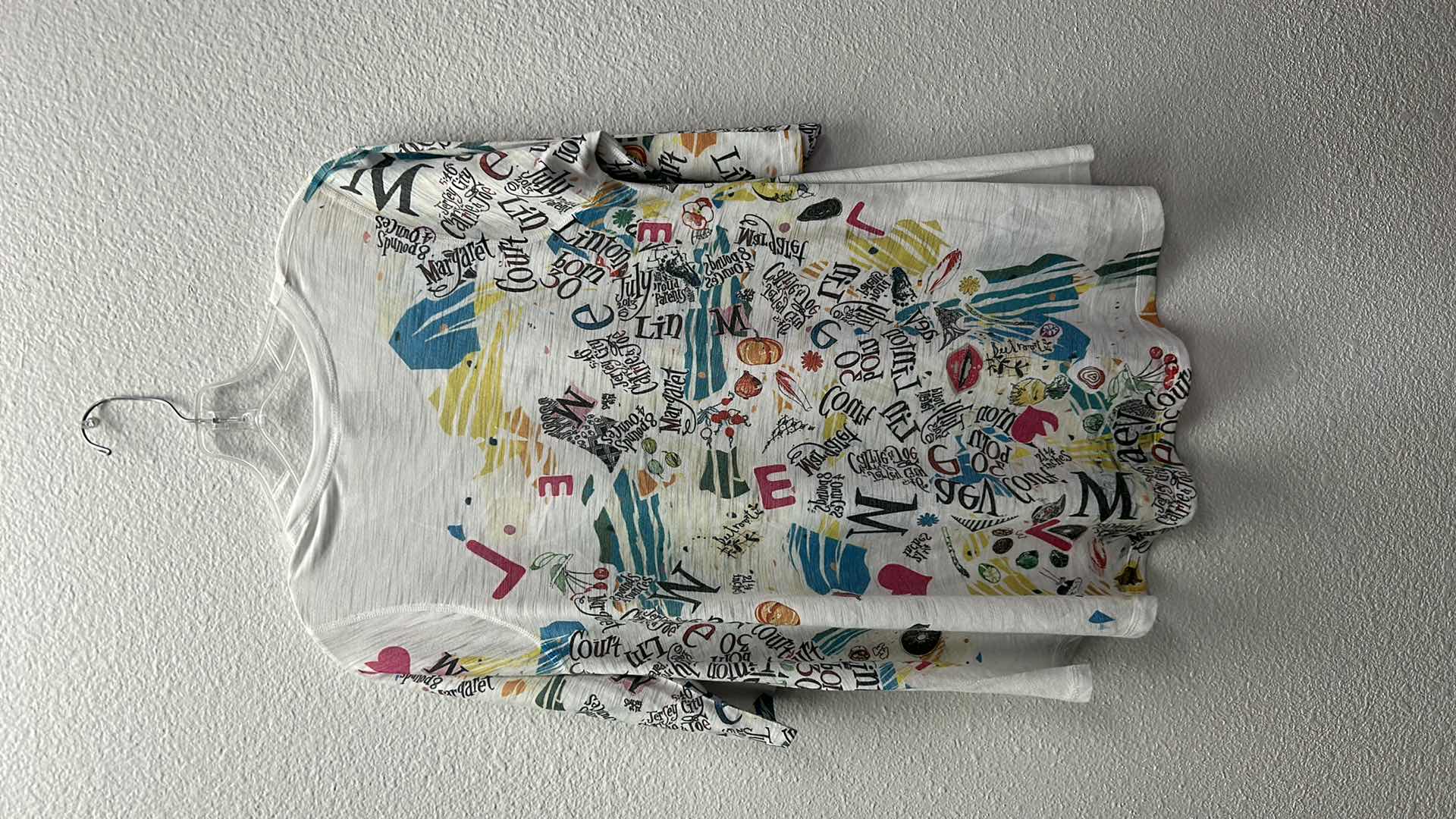 Photo 1 of NWT WOMEN'S SIZE SMALL WEARABLE ART TOP $79.95