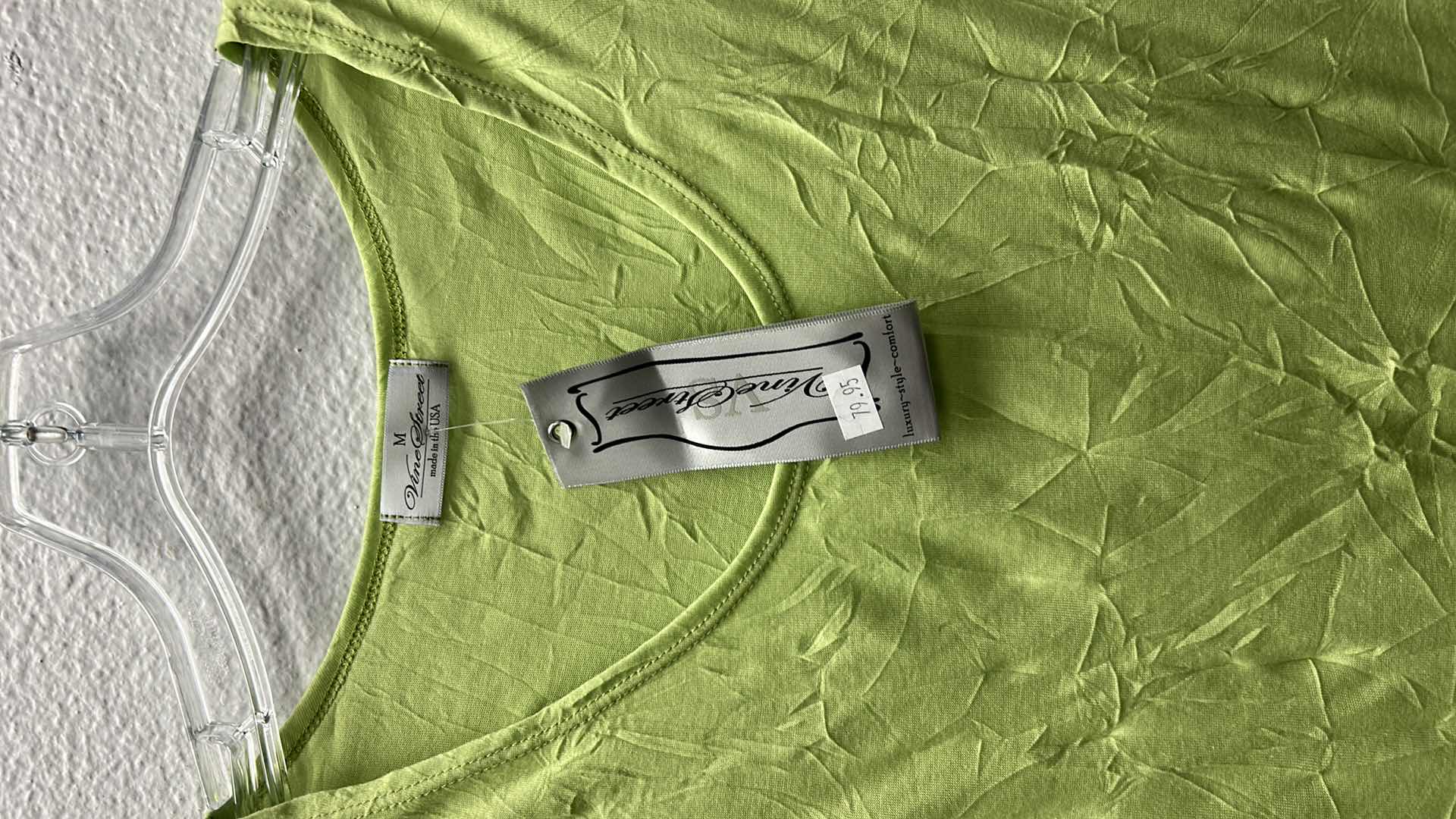 Photo 1 of NWT WOMEN'S SIZE MED - LIME GREEN BLOUSE  $79.95