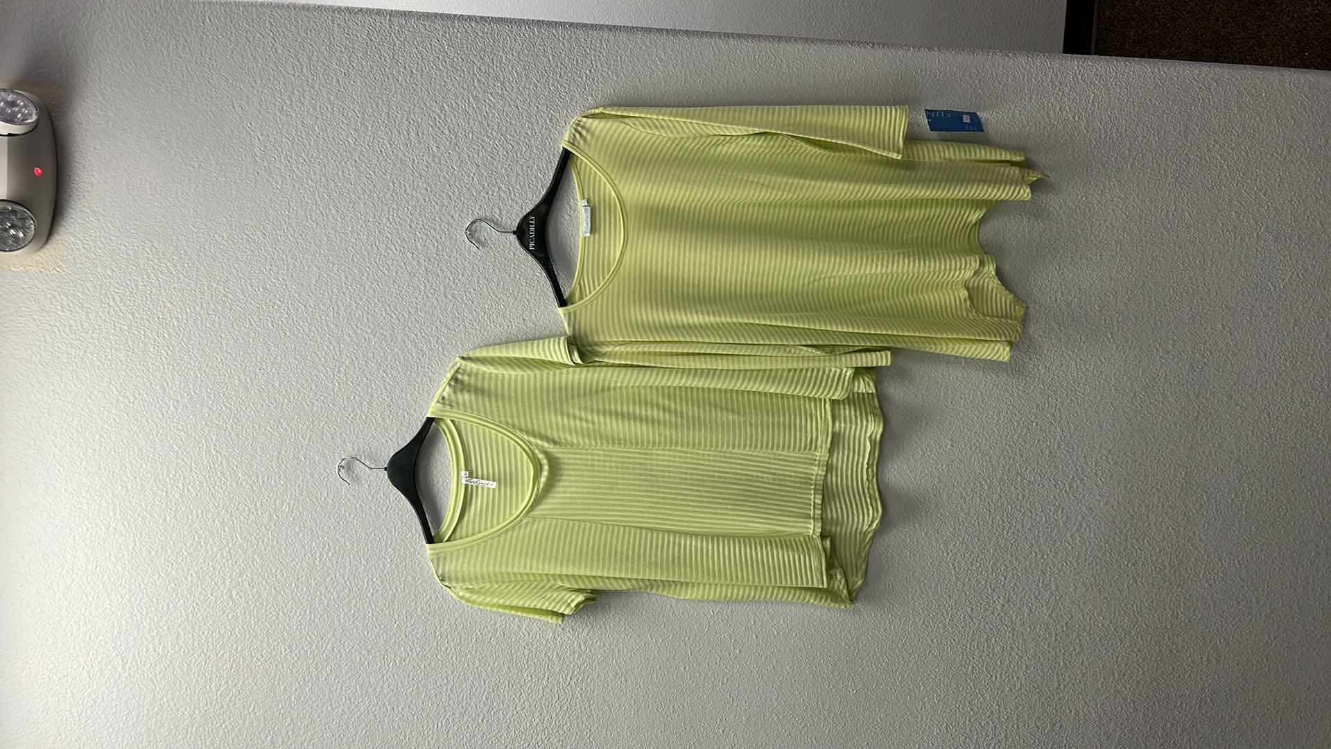 Photo 1 of 2 - NWT WOMEN'S SIZE LARGE BLOUSES