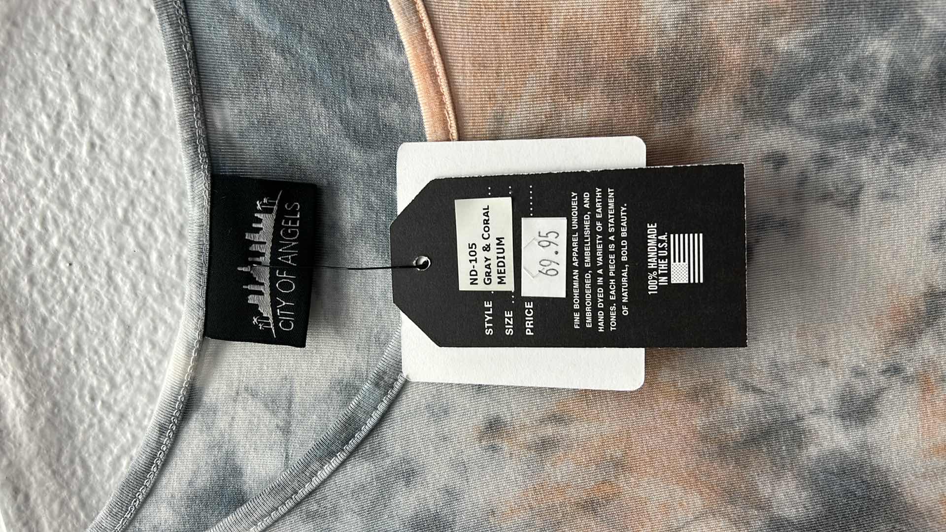 Photo 2 of NWT WOMEN'S SIZE MED -TIE DYE BLOUSE GRAY AND CORAL  $69.95