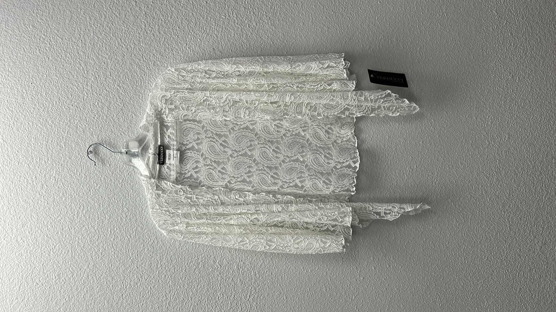 Photo 1 of NWT WOMEN'S SIZE SMALL VERDUCCI LACE JACKET/TOP 