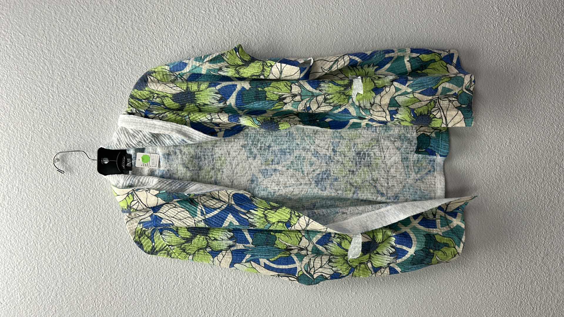 Photo 1 of NWT WOMEN'S  ONE SIZE -Colorful beach cover-up $99.95