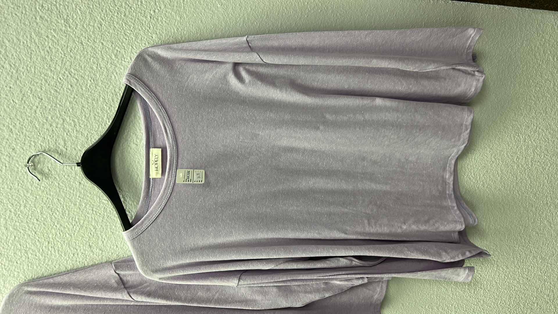 Photo 1 of 2 NWT WOMEN'S ONE SIZE - LAVENDER LONG SLEEVE TOPS $34.95