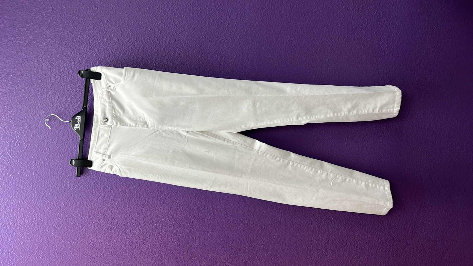 Photo 6 of NWT WOMEN'S SIZE 16 WHITE JEANS  $69.95