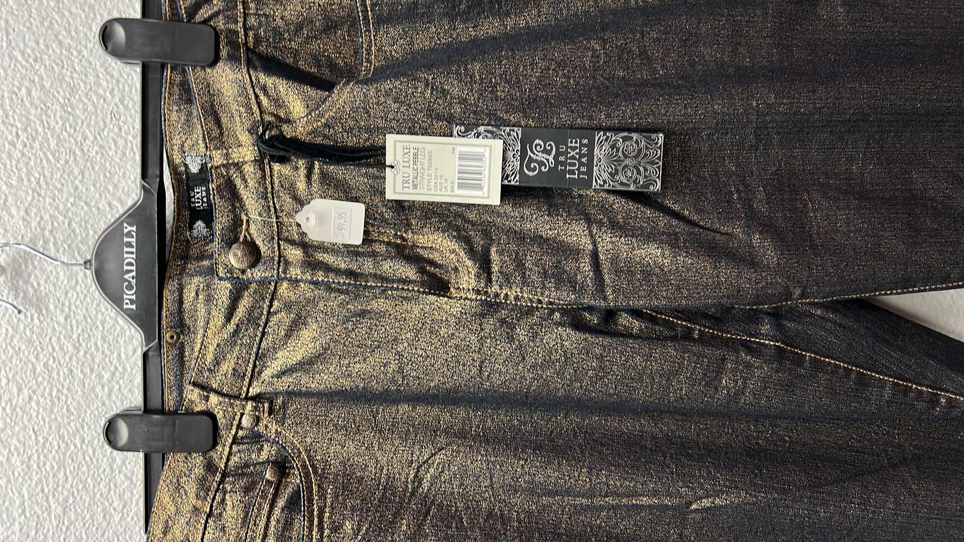 Photo 1 of NWT WOMEN'S SIZE 32/14 - TRU LUXE METALLIC STRAIGHT LEG JEANS