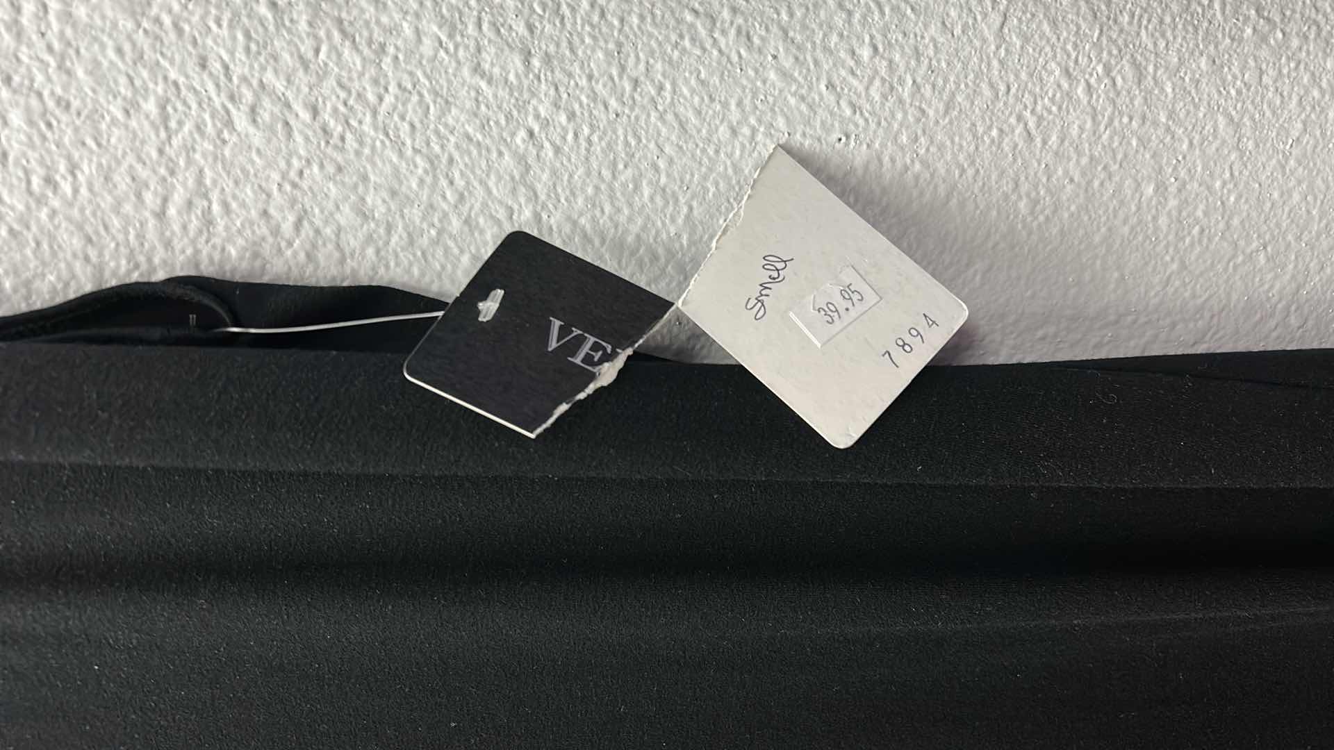 Photo 1 of NWT WOMEN'S SIZE SMALL TANK TOP $39.95 and blue SCARF