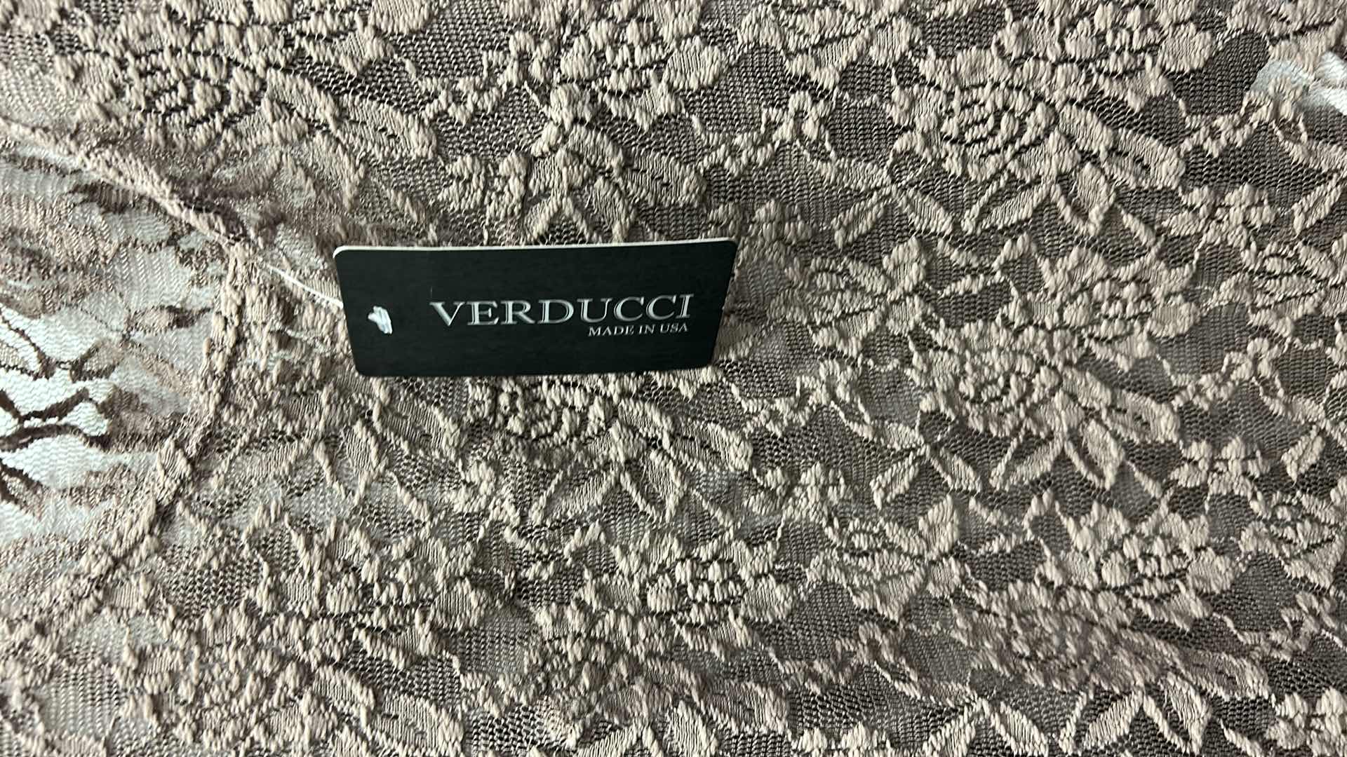 Photo 1 of NWT WOMEN'S SIZE MEDIUM -Lace top $39.95