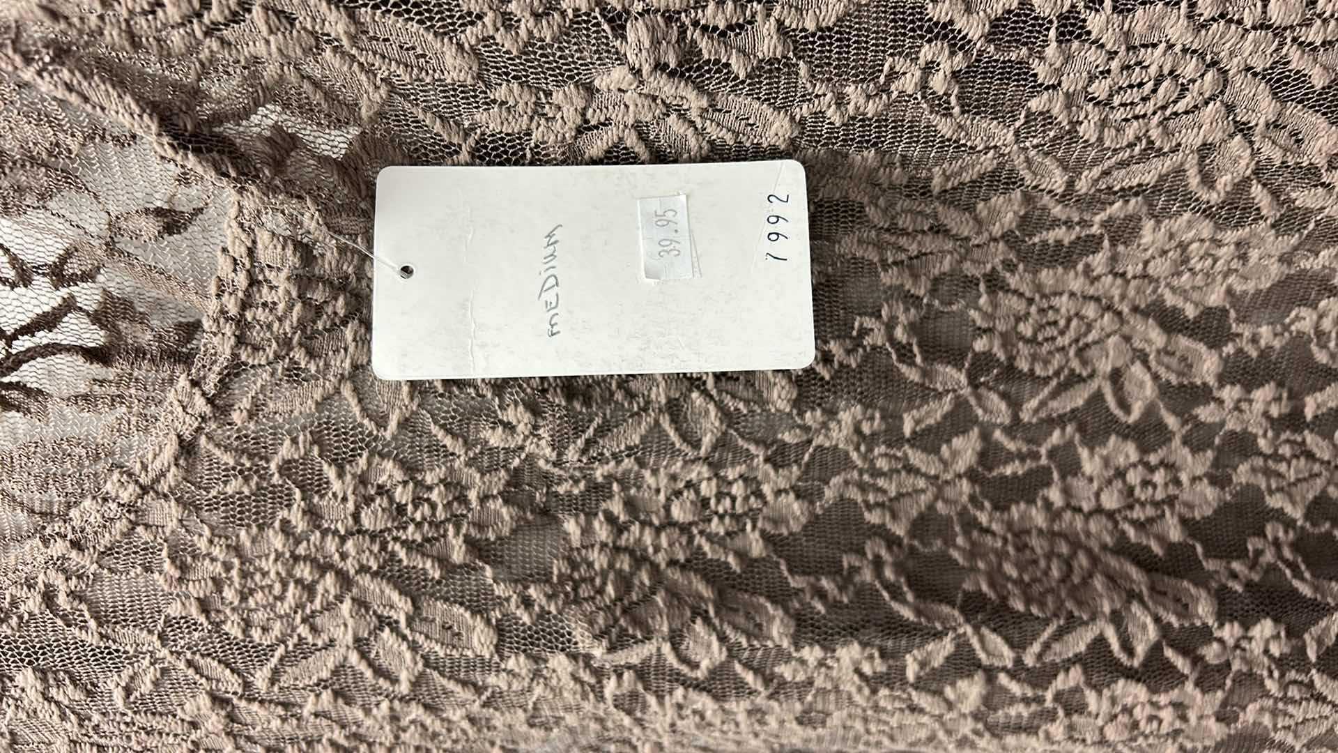 Photo 1 of NWT WOMEN'S SIZE MEDIUM -Lace top $39.95