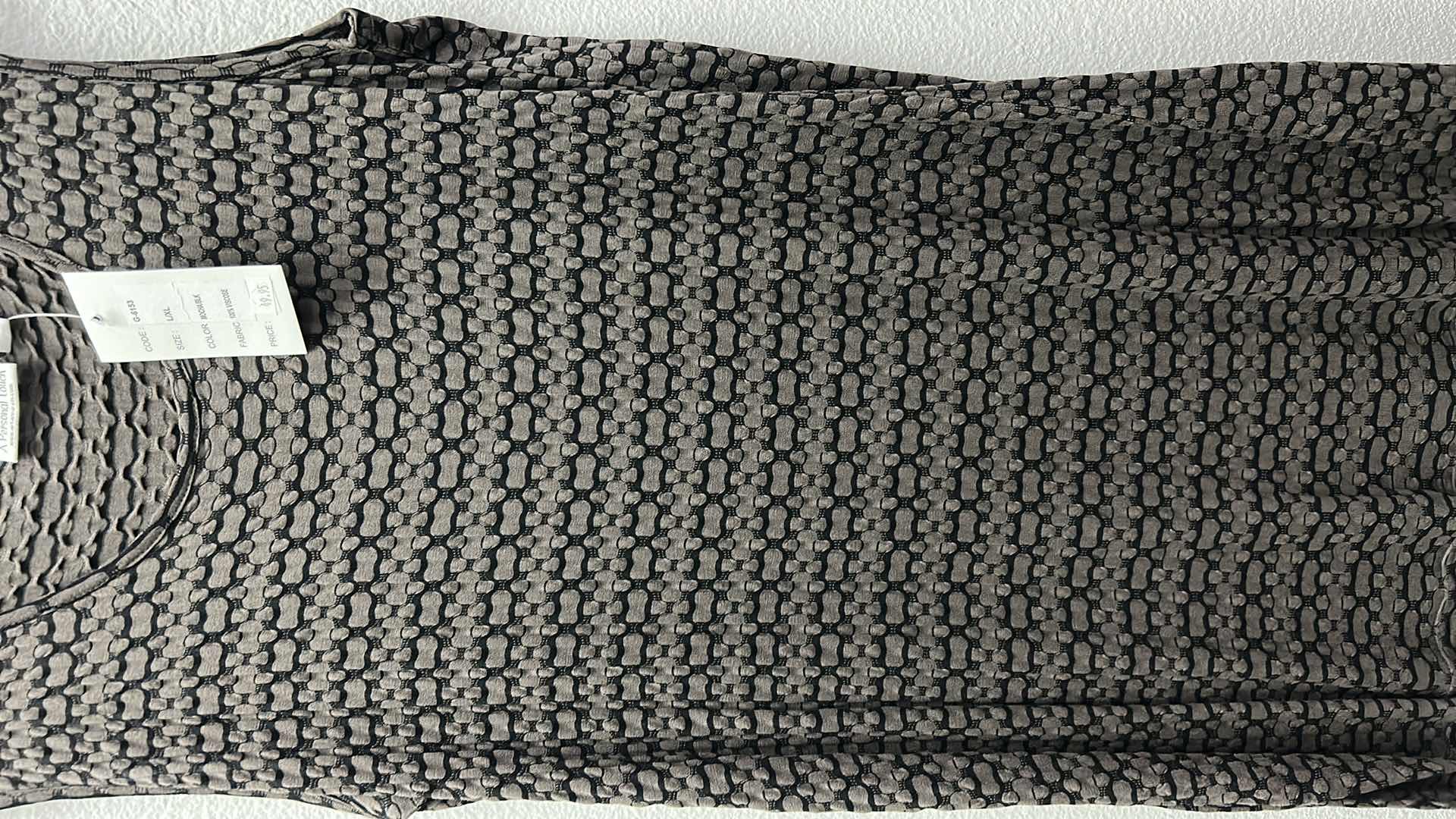 Photo 1 of NWT WOMEN'S SIZE L/XL - mocha black top $49.95