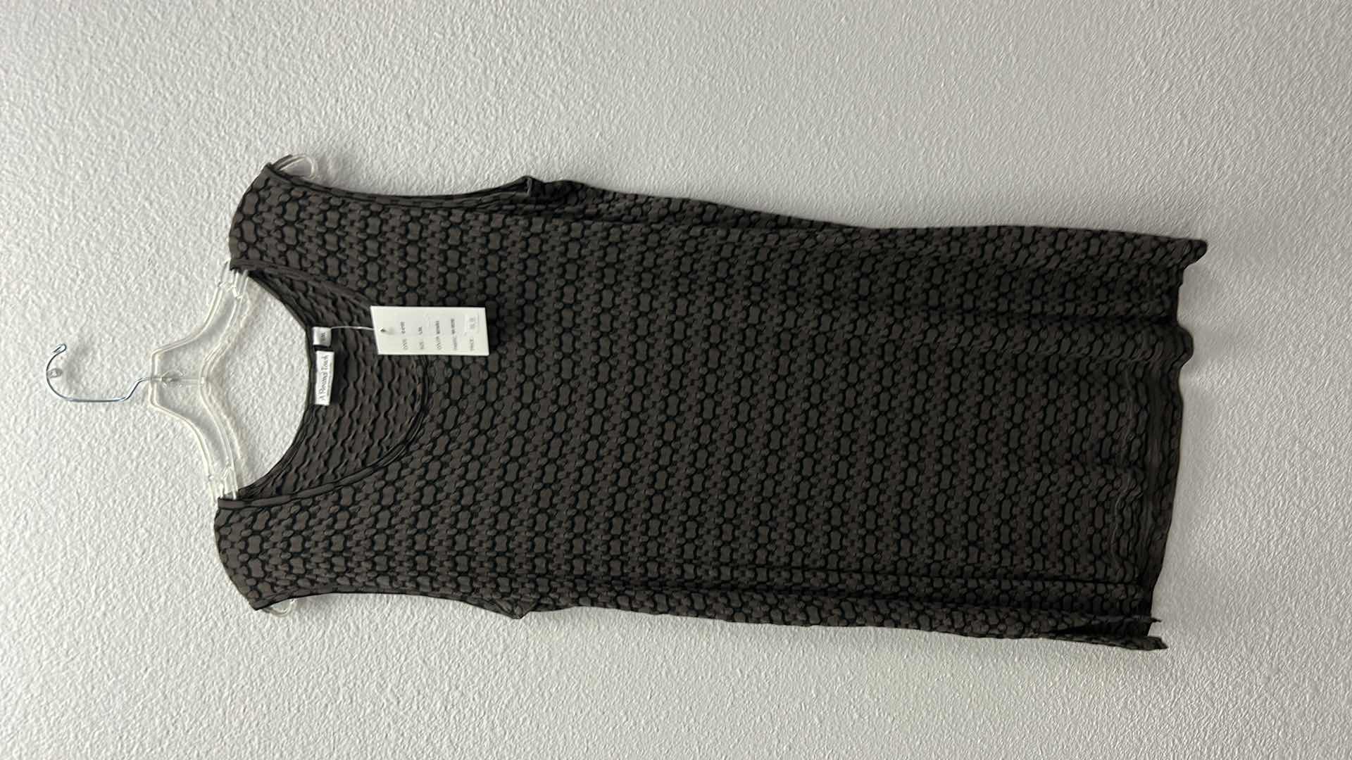 Photo 1 of NWT WOMEN'S SIZE L/XL - mocha black top $49.95