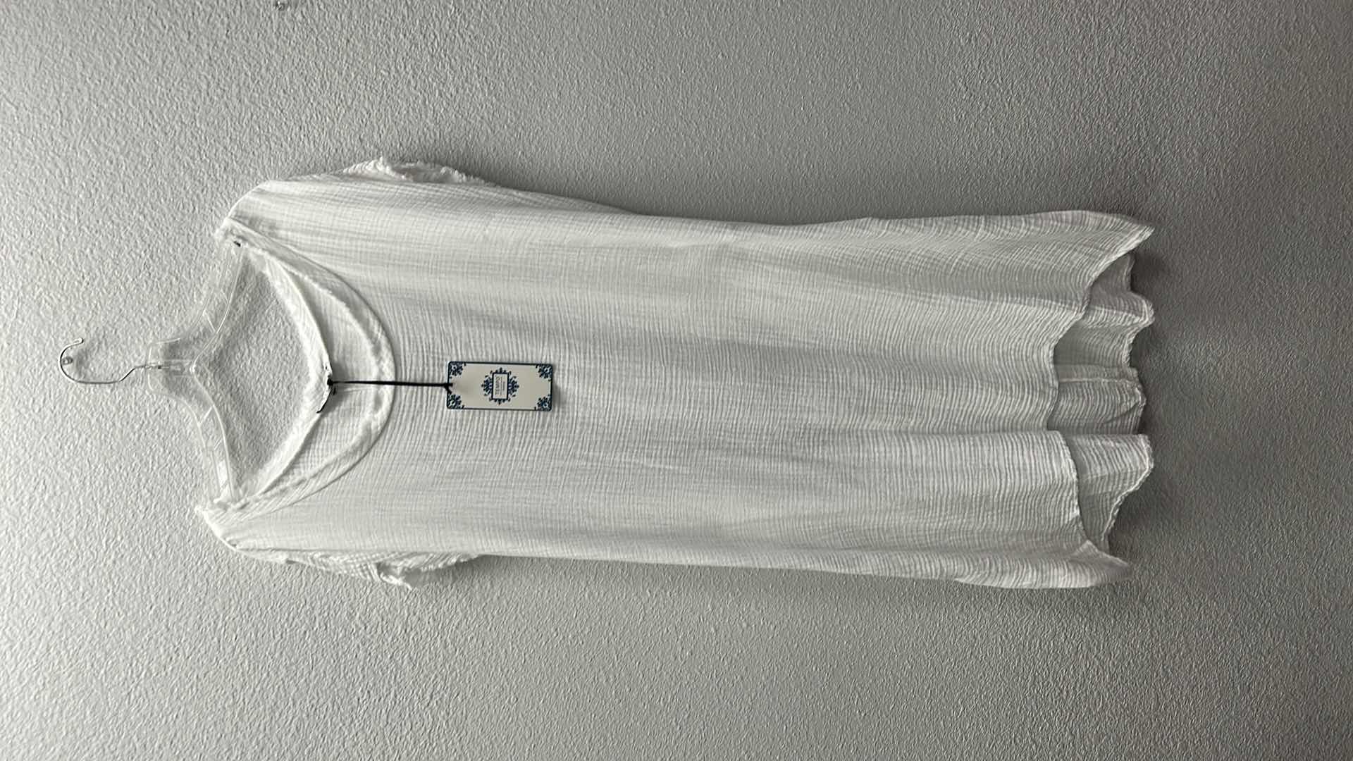 Photo 1 of NWT WOMEN'S SIZE SMALL/MED - TEMPO PARIS MADE IN ITALY DRESS