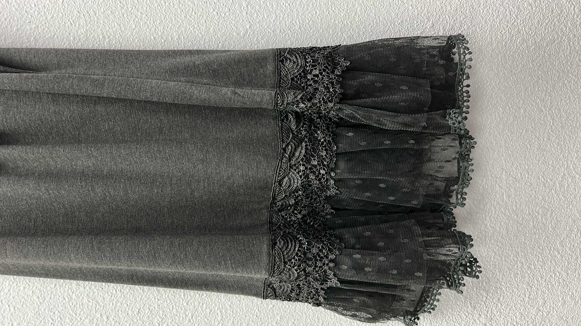 Photo 3 of NWT WOMEN'S SIZE MEDIUM BLACK SUNDRESS 