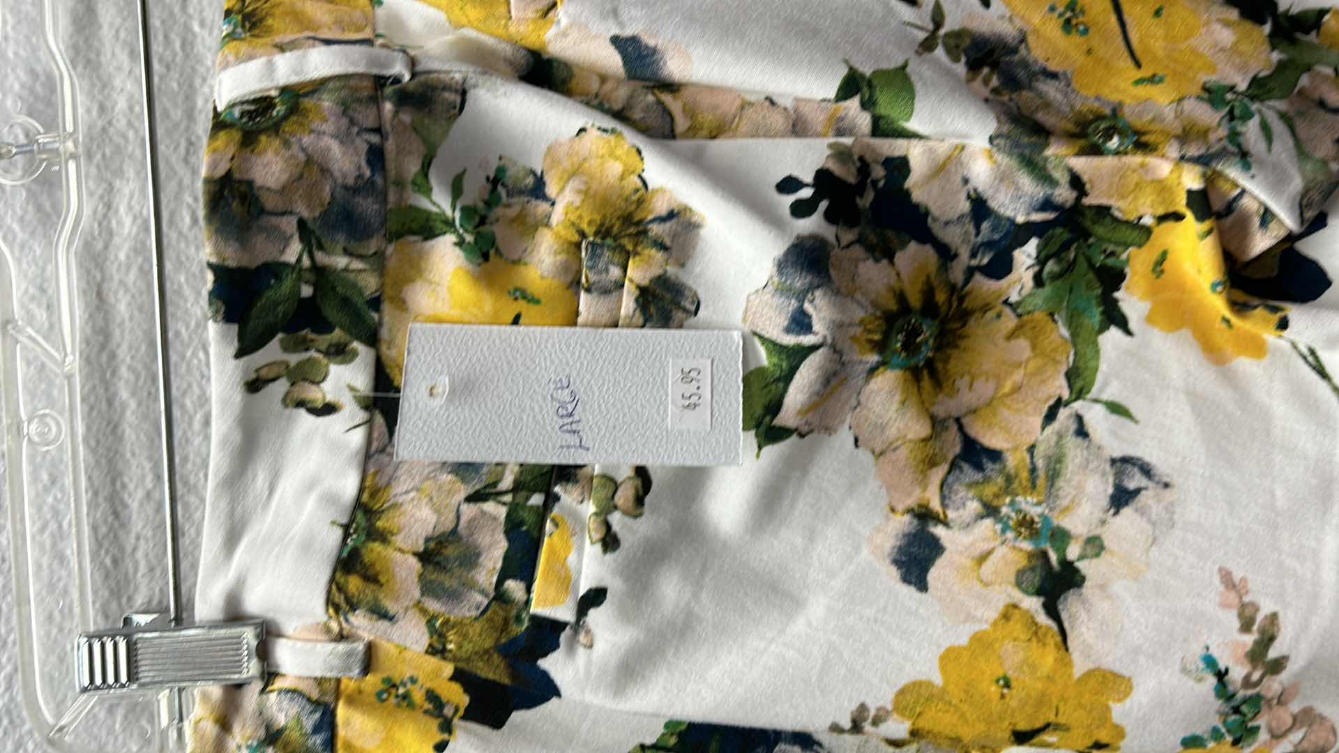 Photo 1 of NWT WOMEN'S SIZE LARGE FLORAL PRINT PANTS