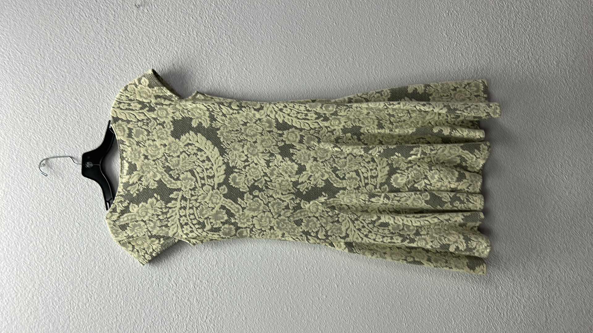 Photo 1 of NEW WOMEN'S SIZE SMALL DRESS