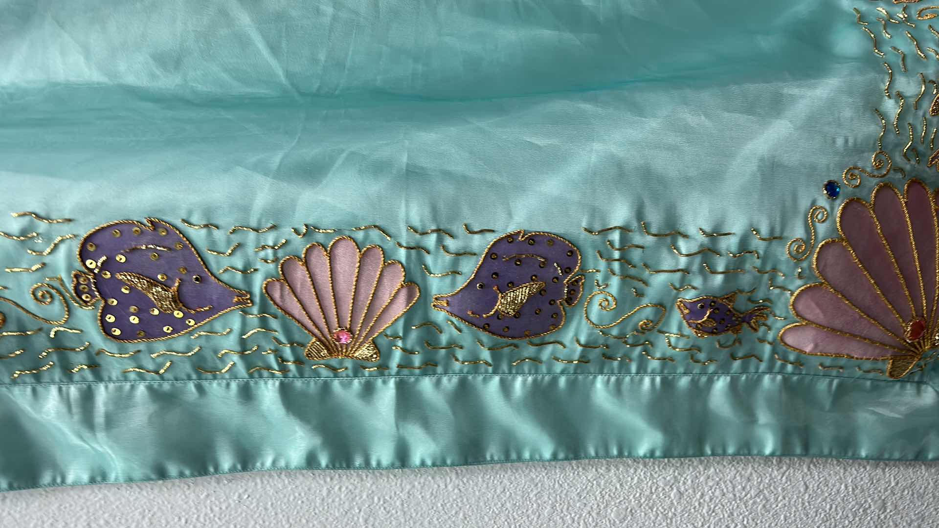 Photo 1 of SEA THEMED SQUARE TABLECLOTH