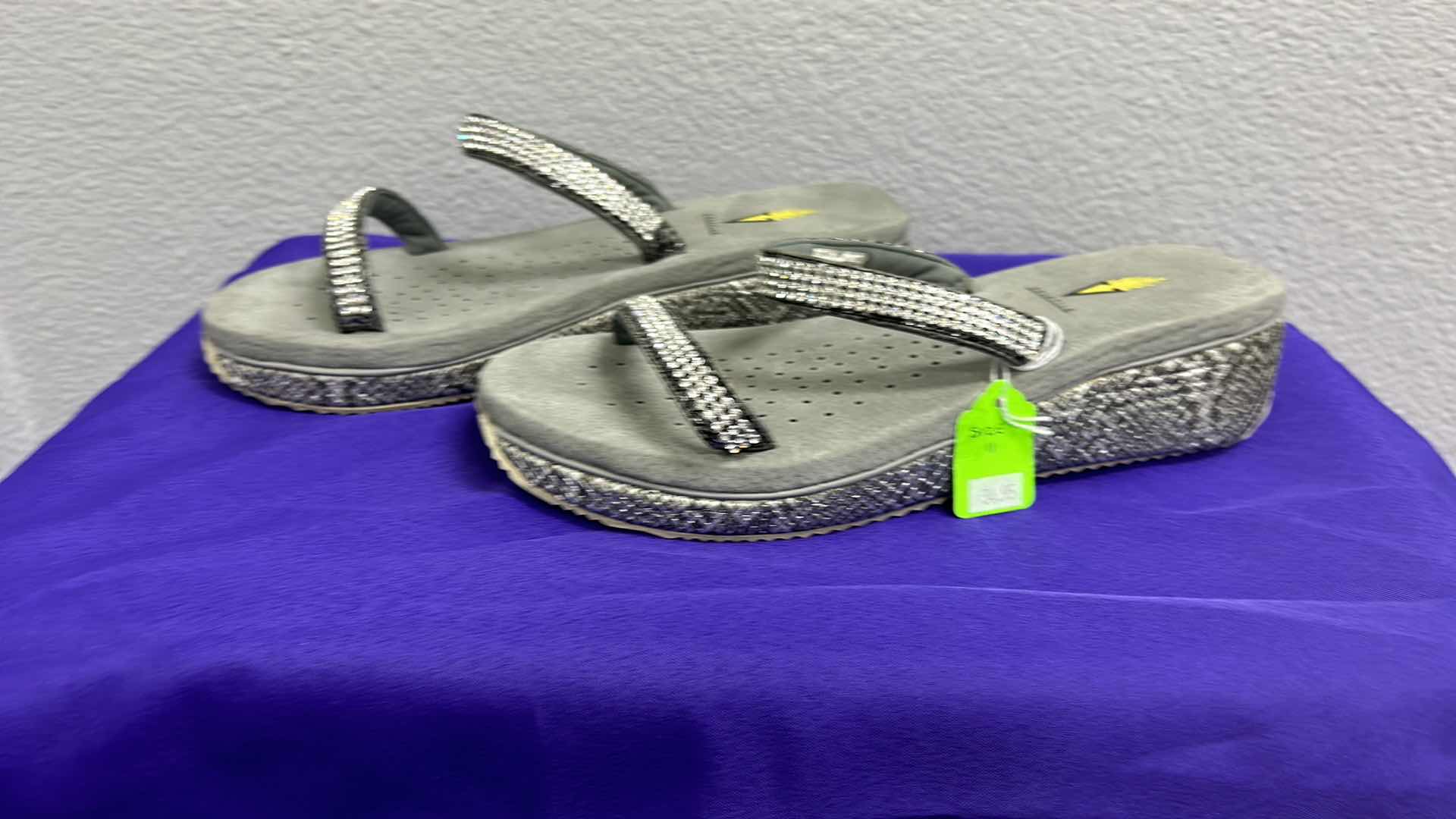 Photo 1 of NEW WOMEN'S SIZE 11 SANDALS $34.95