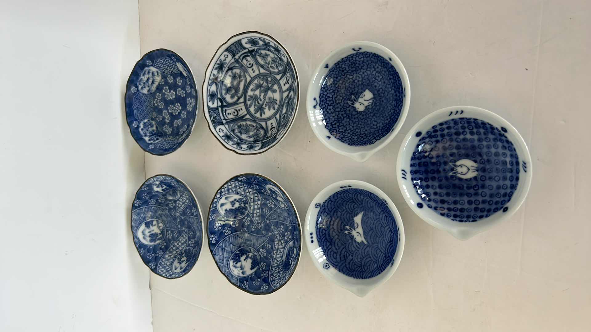 Photo 10 of 7 - BLUE AND WHITE JAPANESE PORCELAIN BOWLS (4 TAKAHASHI) LARGEST  4 1/4”