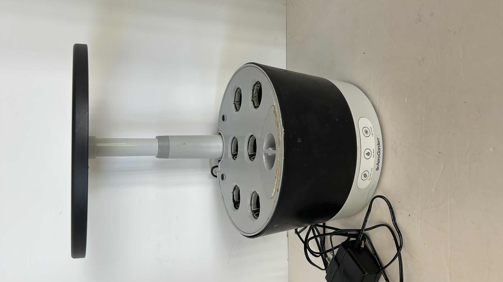 Photo 1 of AERO GARDEN GROW LIGHT W WATER PUMP  (WORKS)