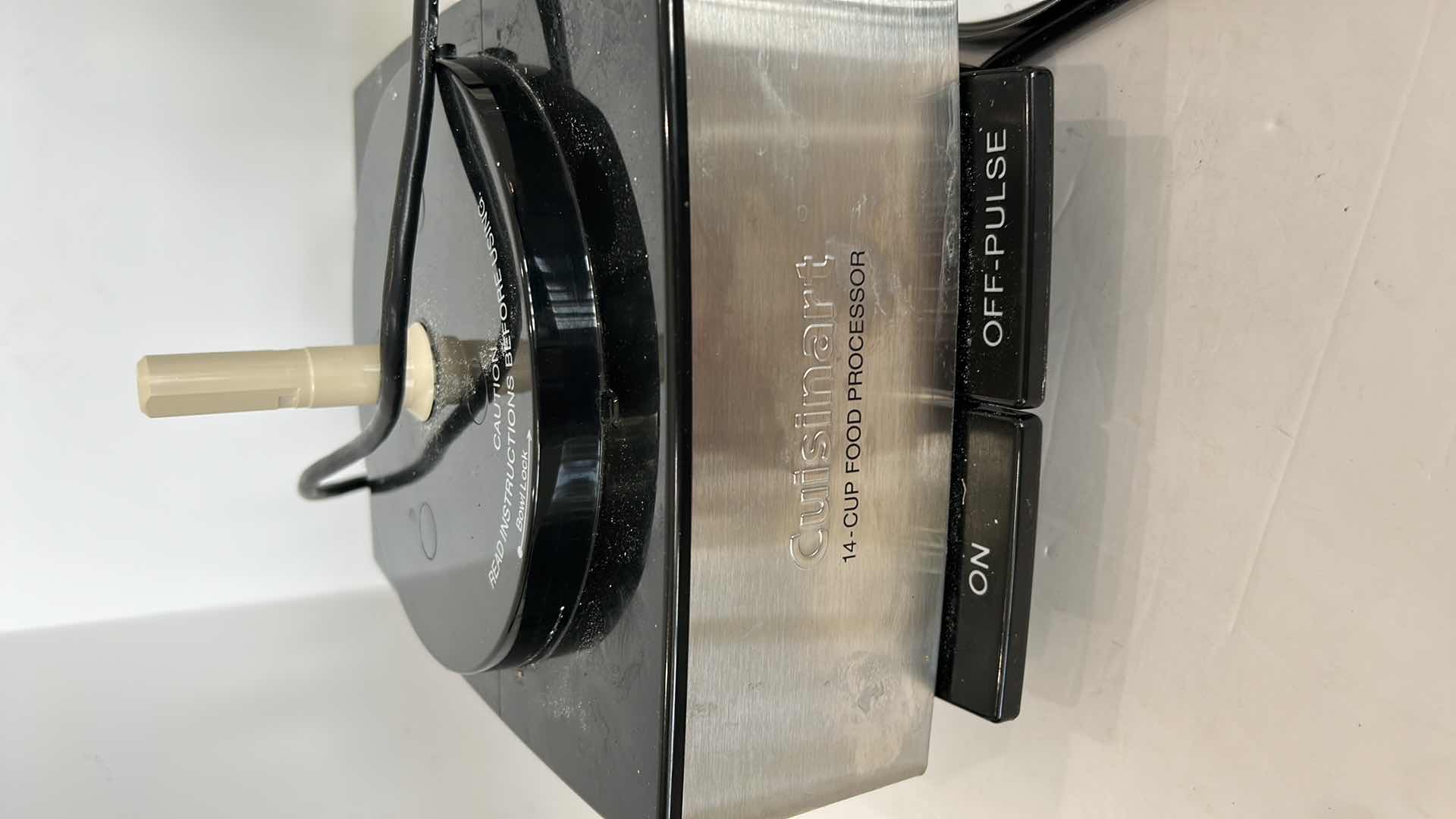 Photo 2 of KITCHEN APPLICANCE - CUISINART 14 CUP FOOD PROCESSOR WITH ACCESSORIES 