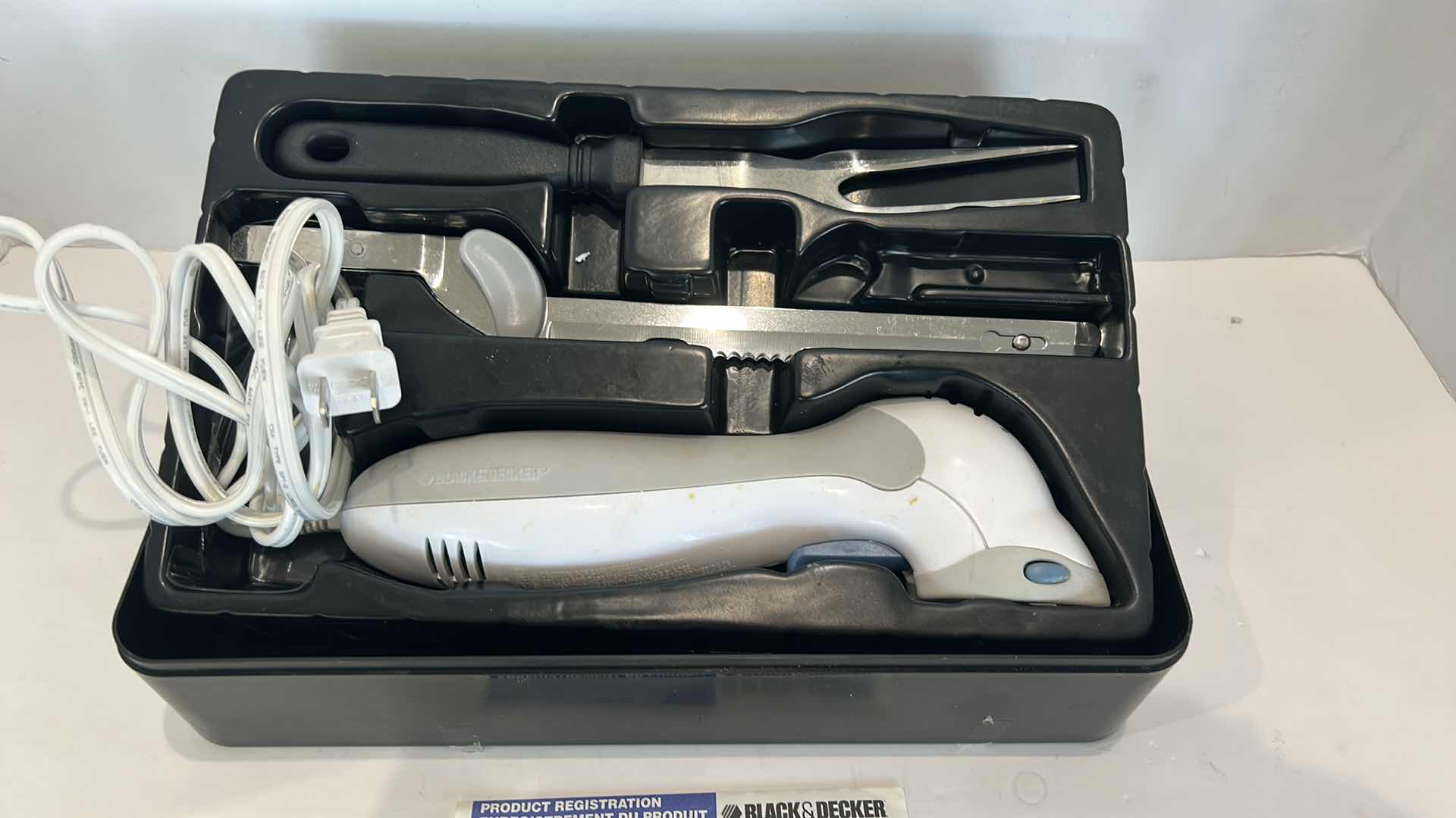 Photo 1 of KITCHEN TOOL - BLACK AND DECKER CARVING KNIFE SET